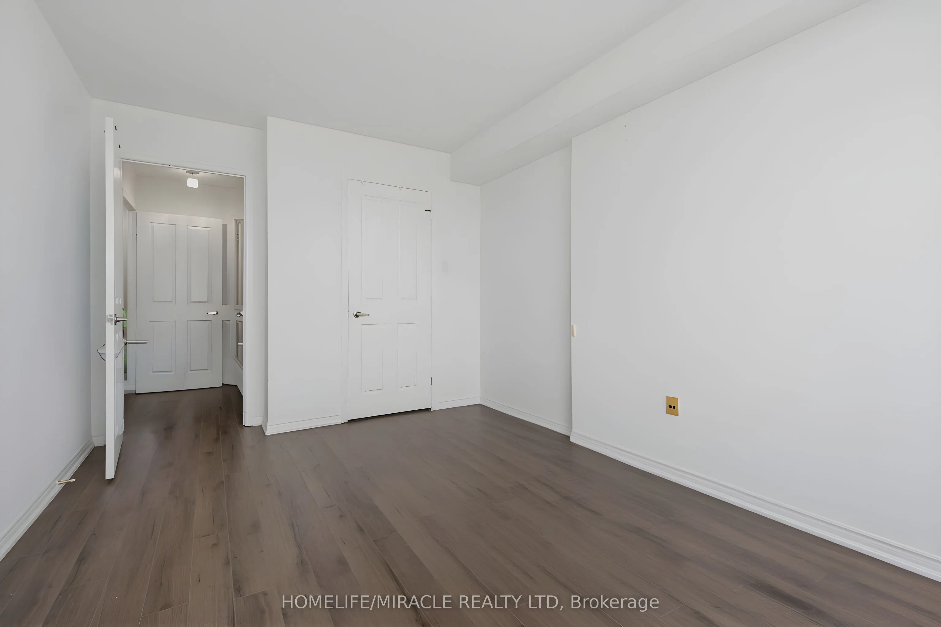 7250 Yonge Street #PH211