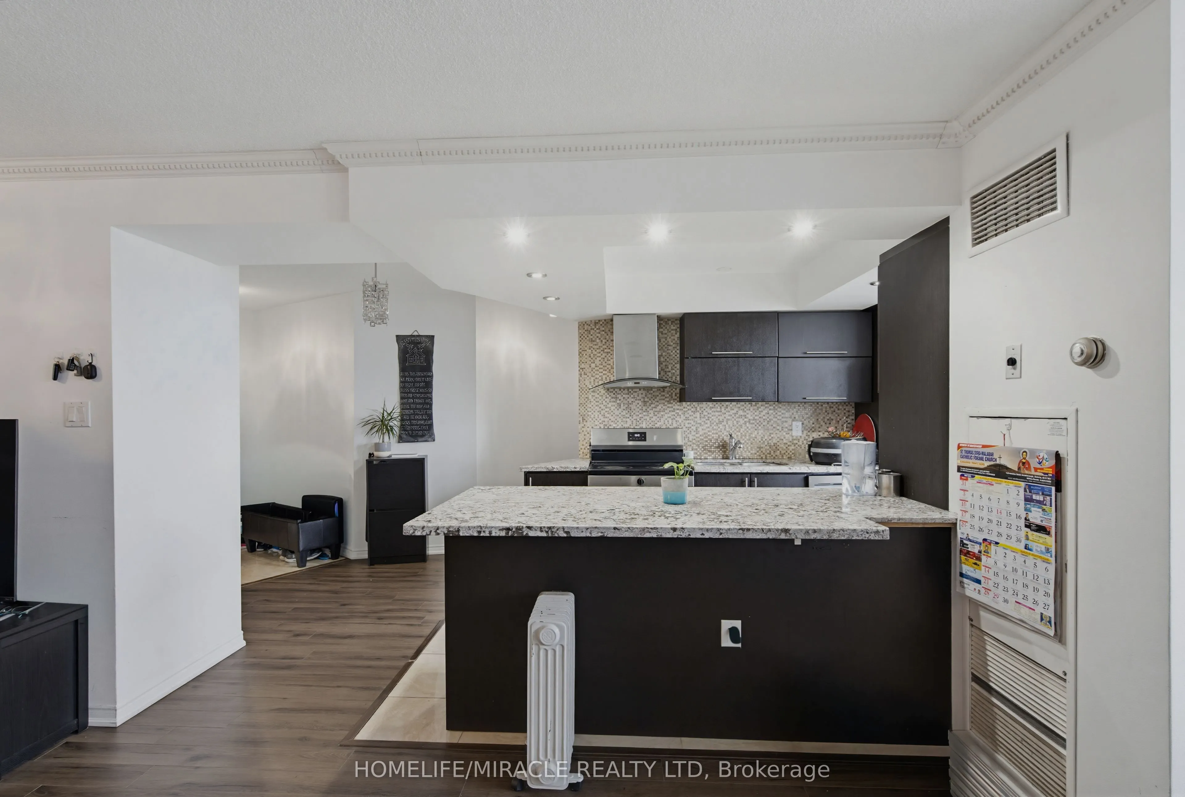 7250 Yonge Street #PH211