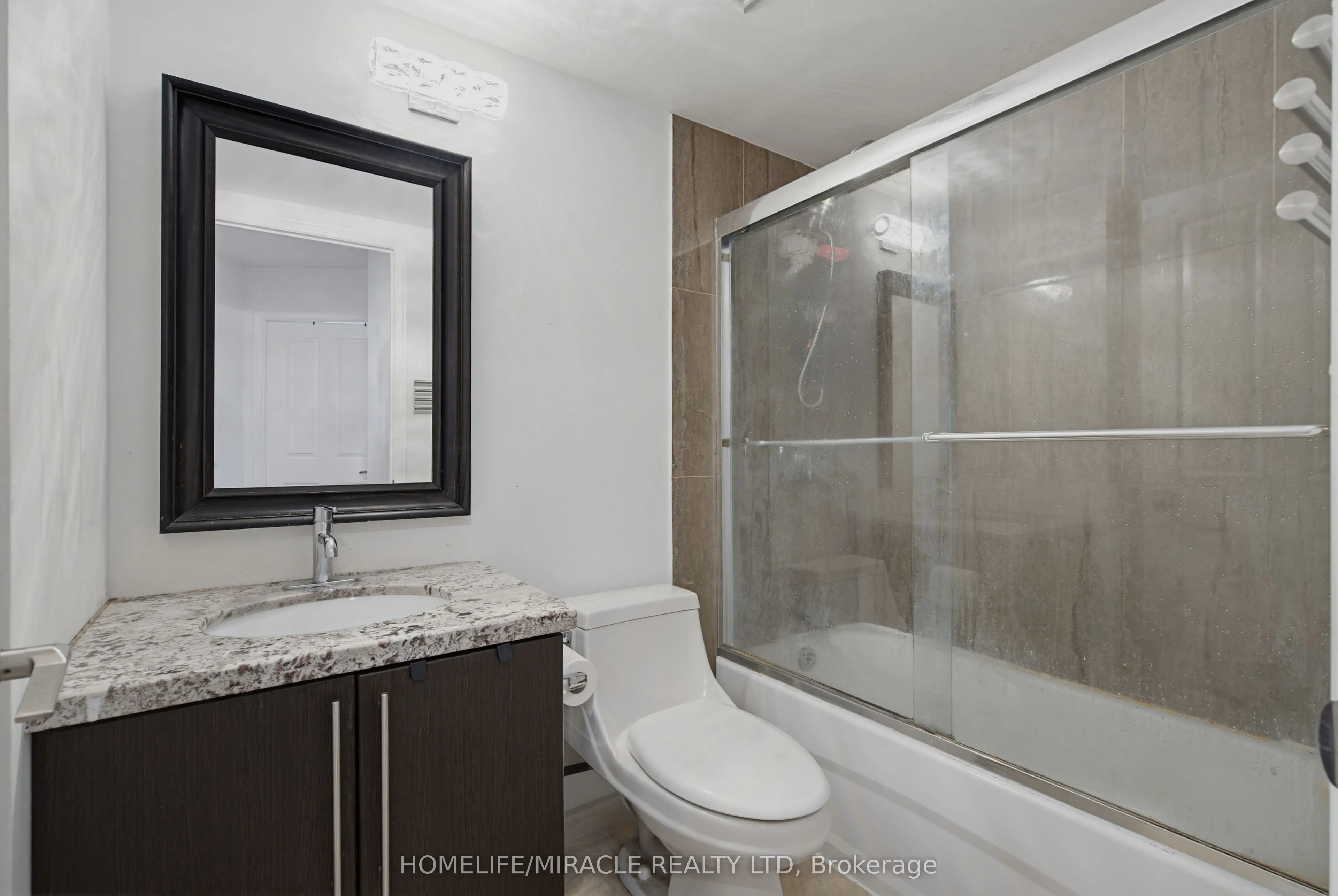 7250 Yonge Street #PH211