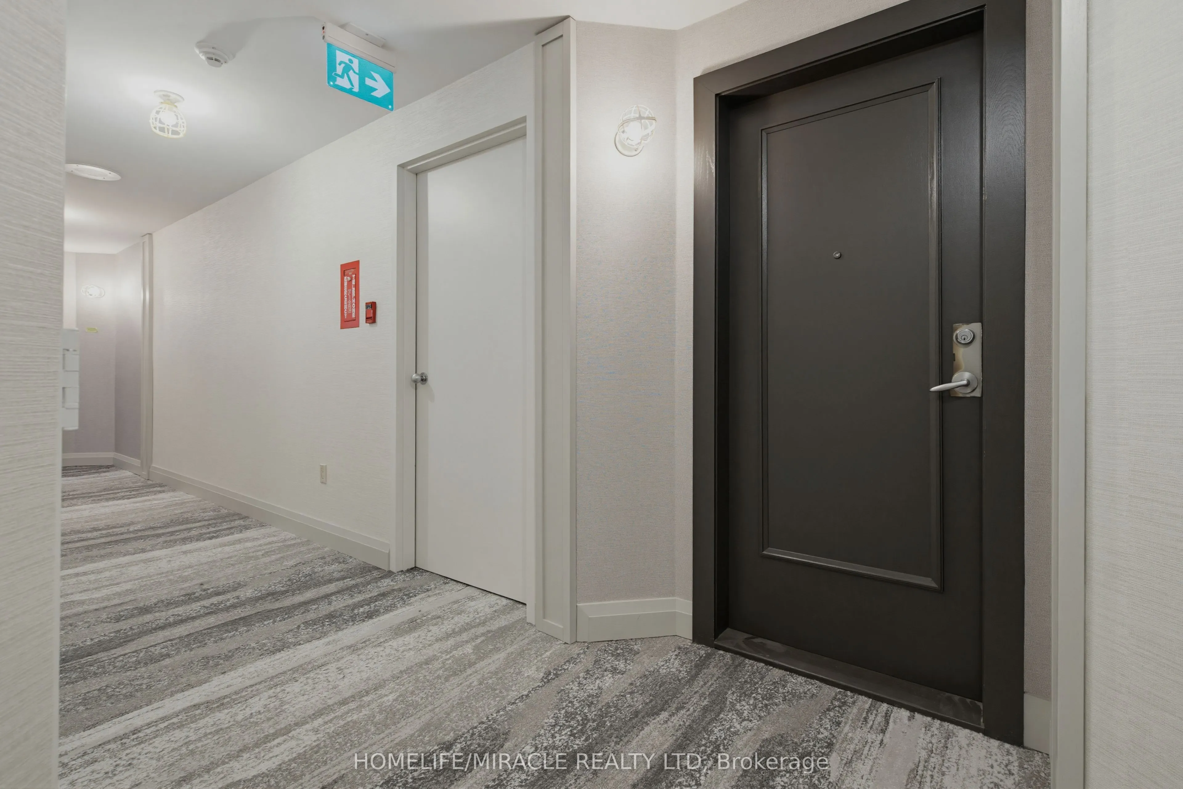 7250 Yonge Street #PH211