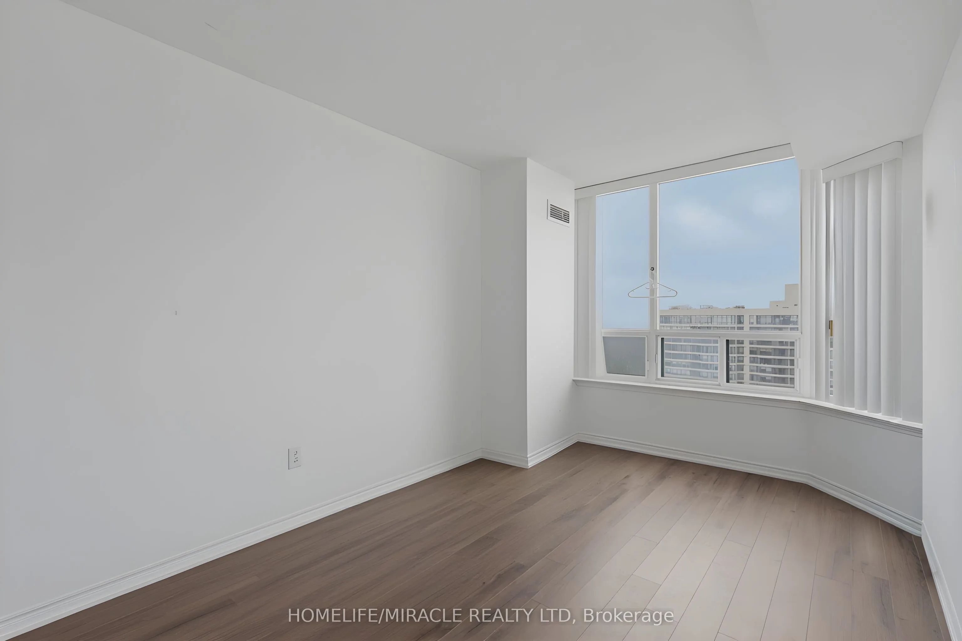 7250 Yonge Street #PH211