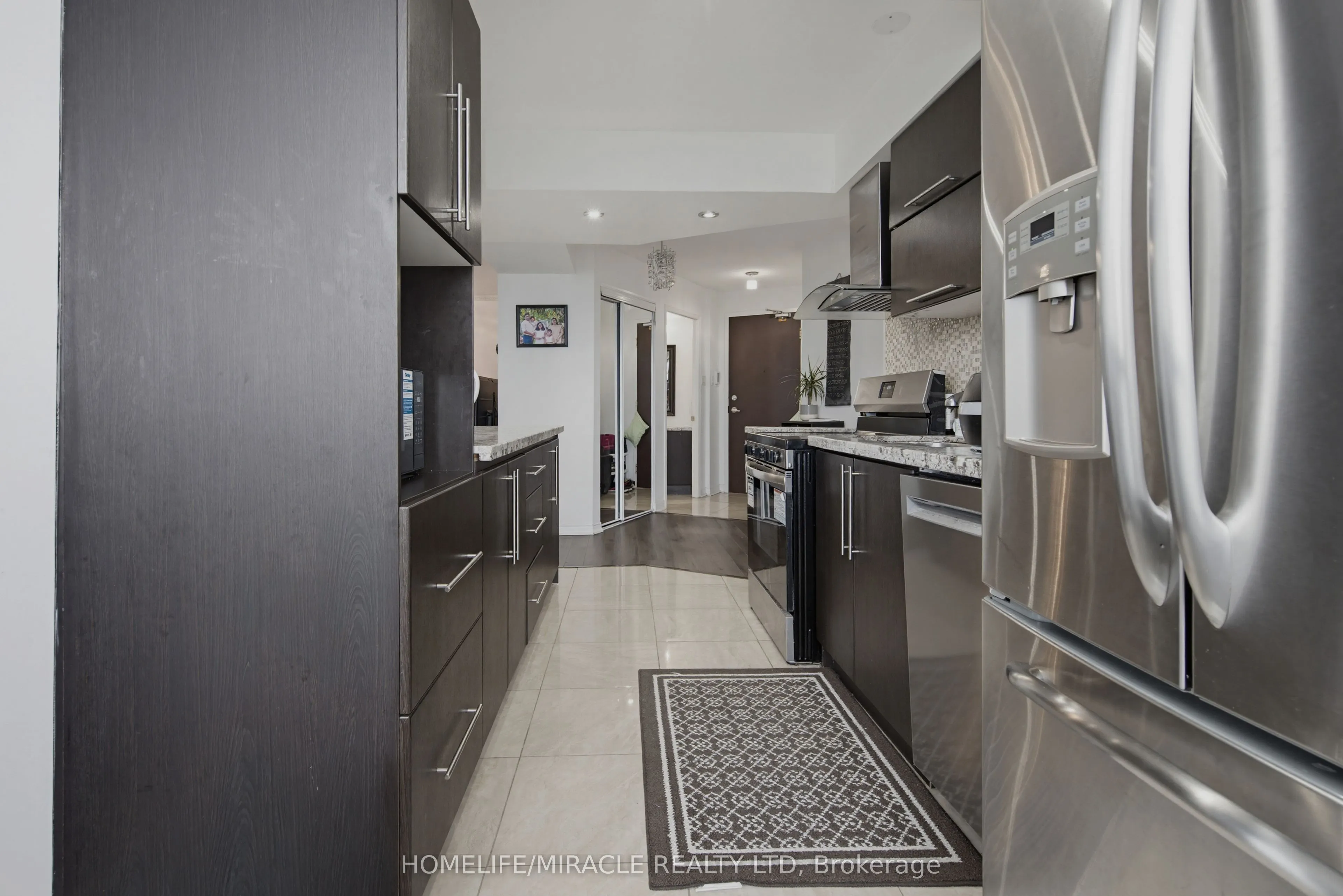 7250 Yonge Street #PH211
