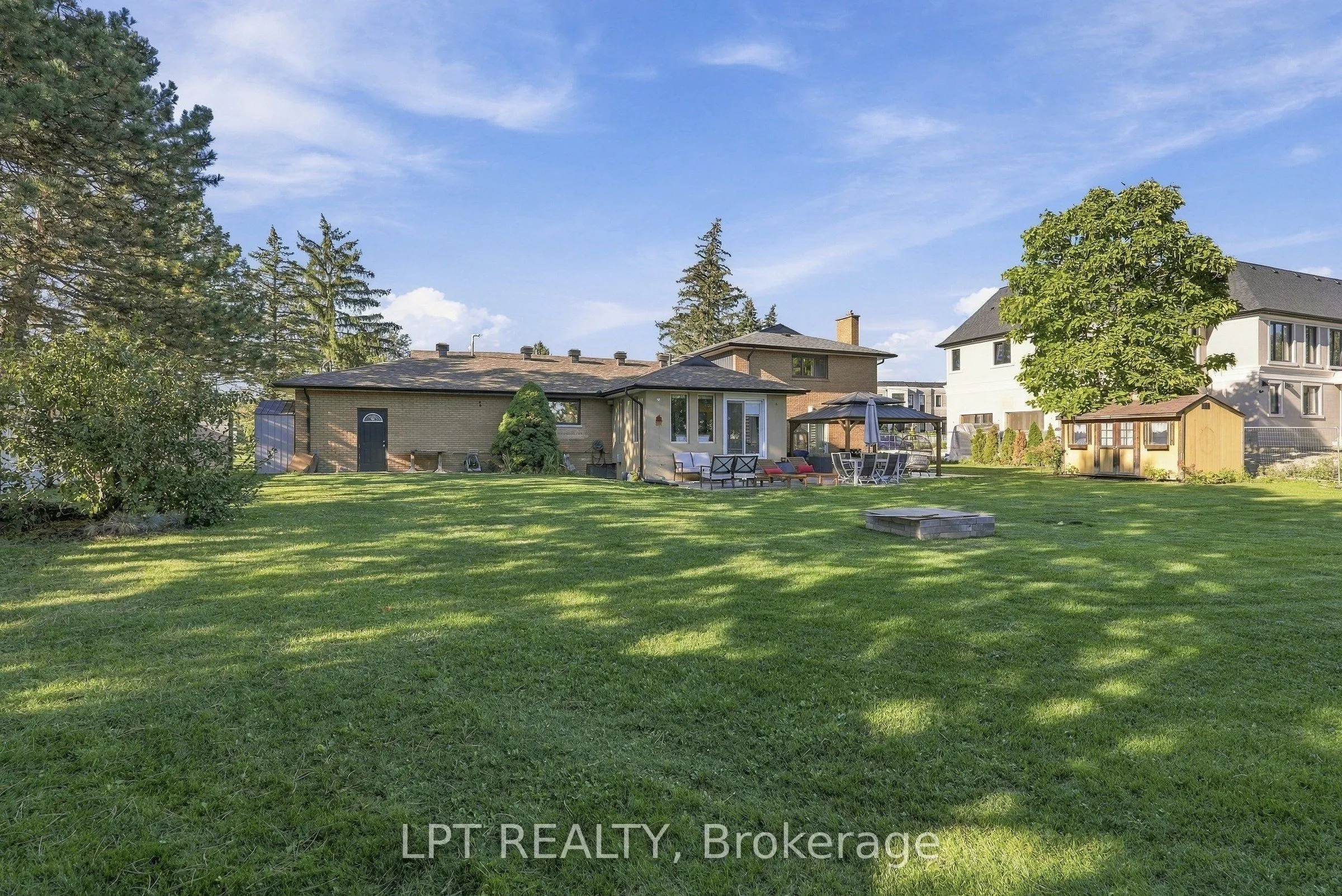 9 Noblewood Drive