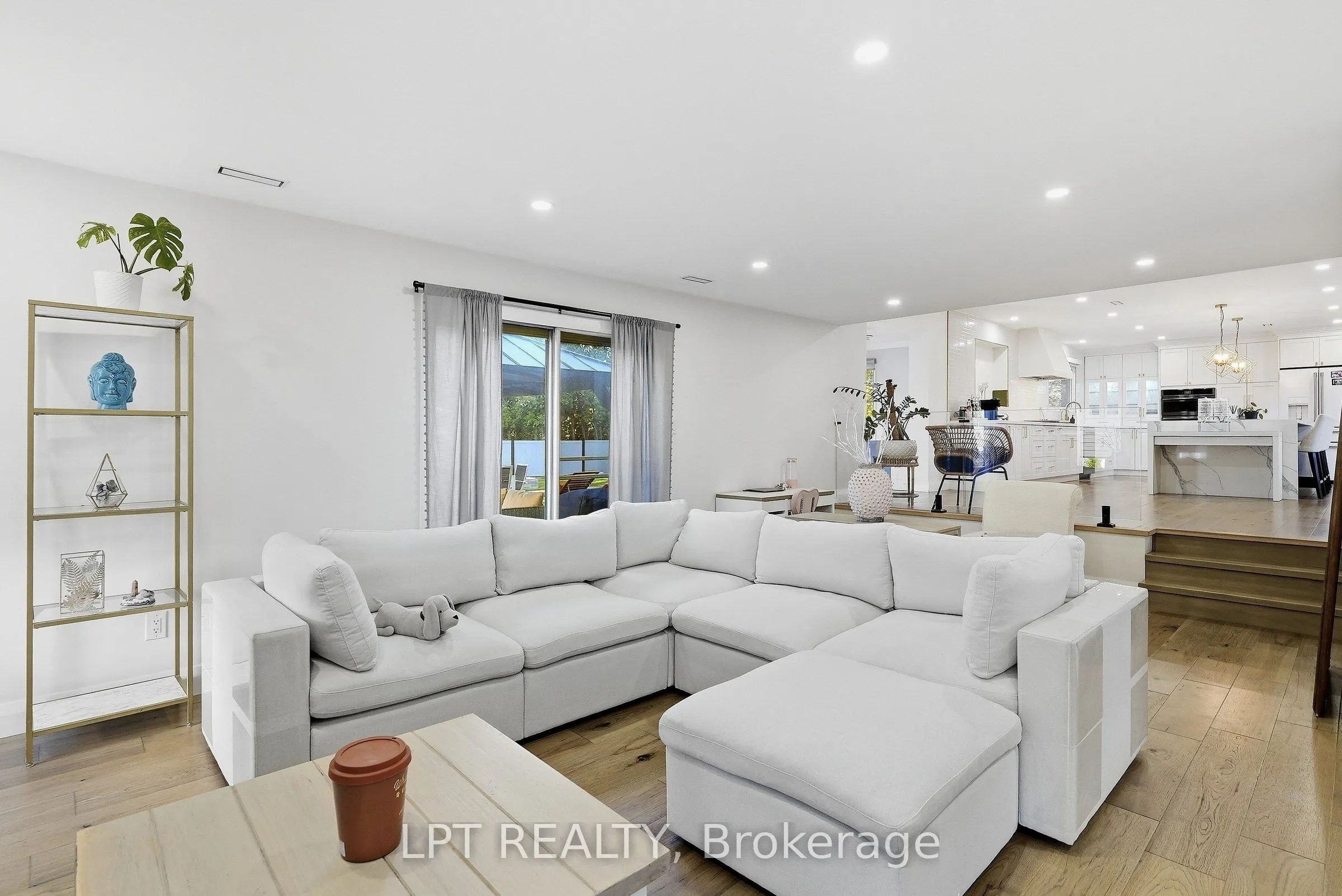 9 Noblewood Drive