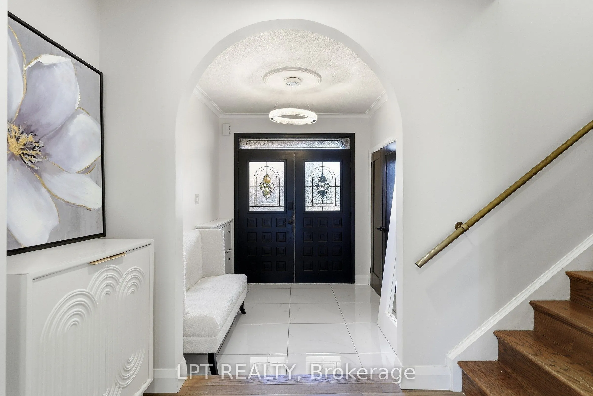 9 Noblewood Drive
