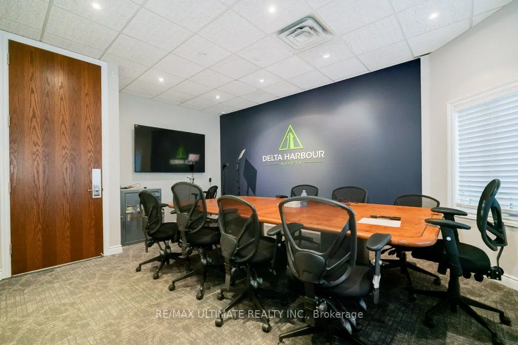 345 Renfrew Drive #201