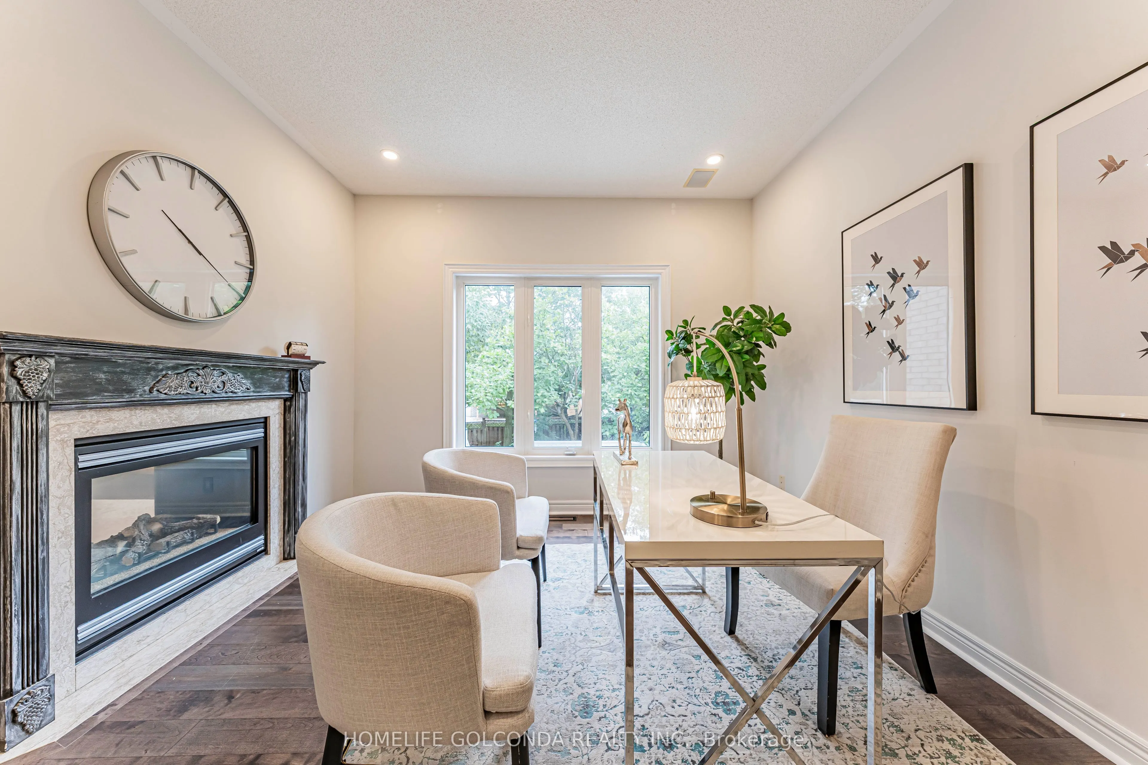 30 Goldring Crescent