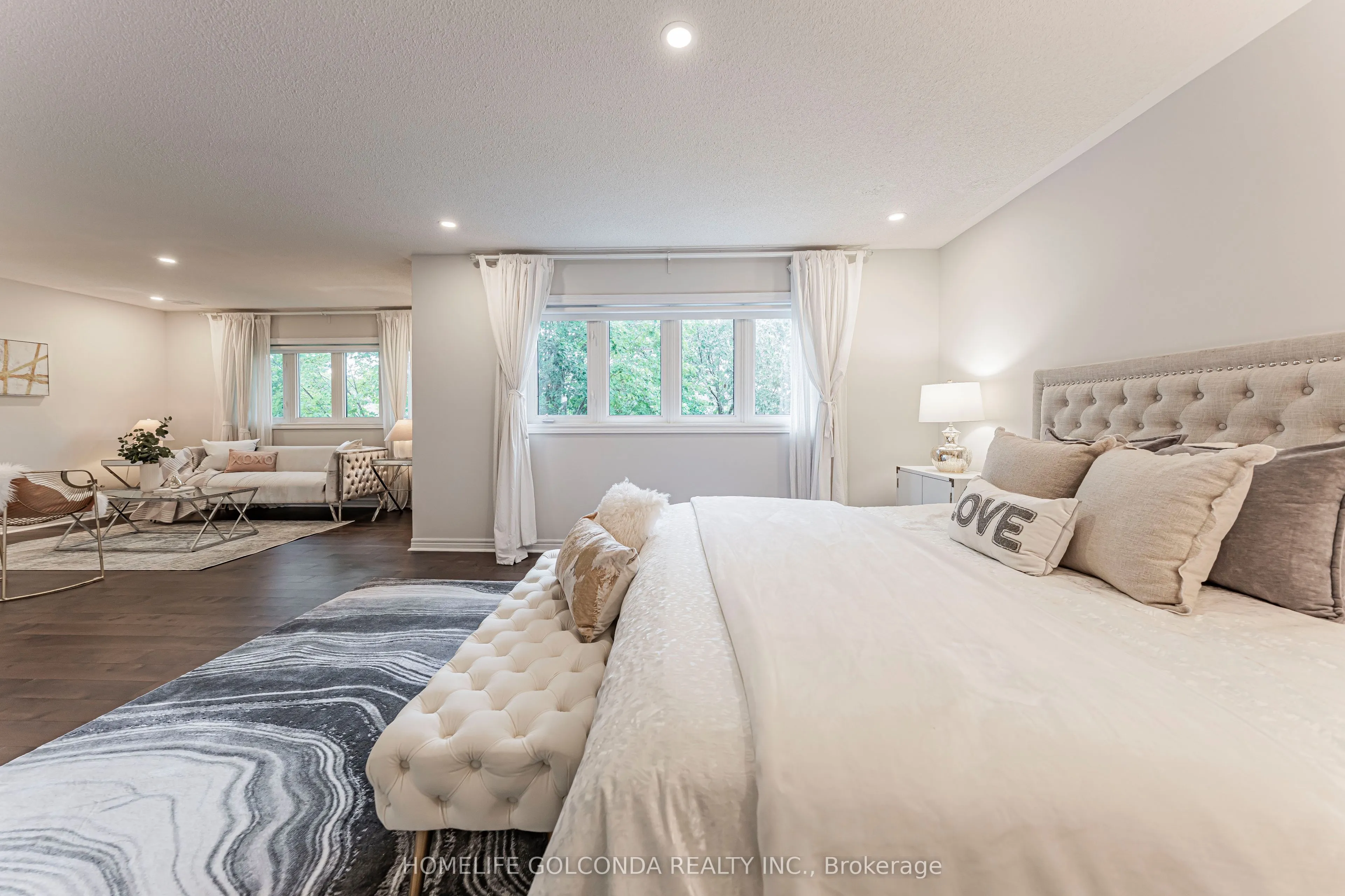30 Goldring Crescent
