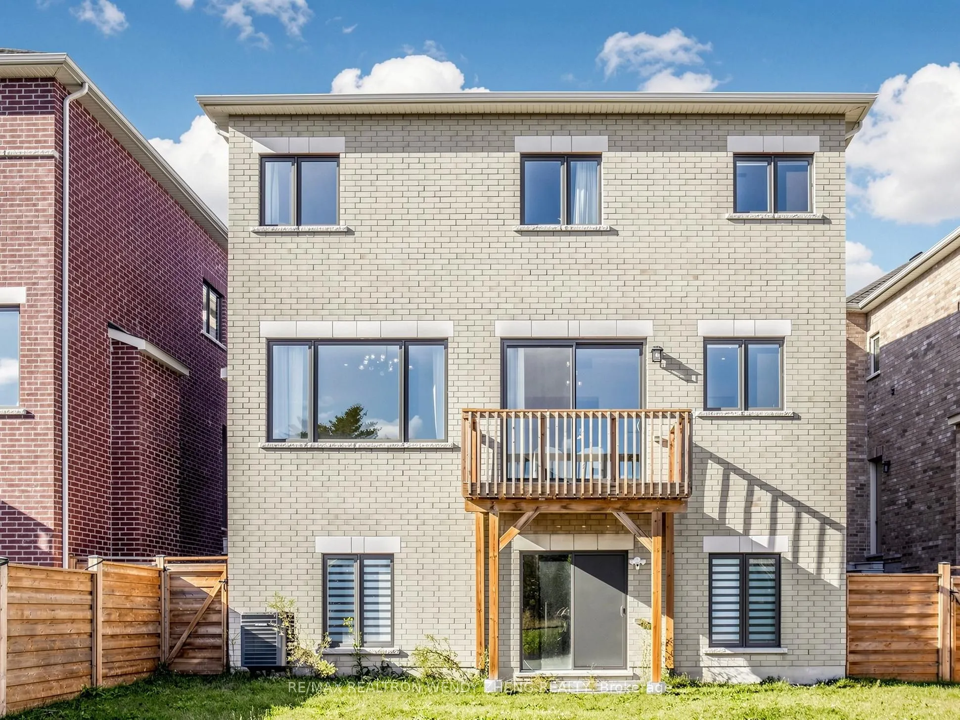 192 Sunset Vista Court