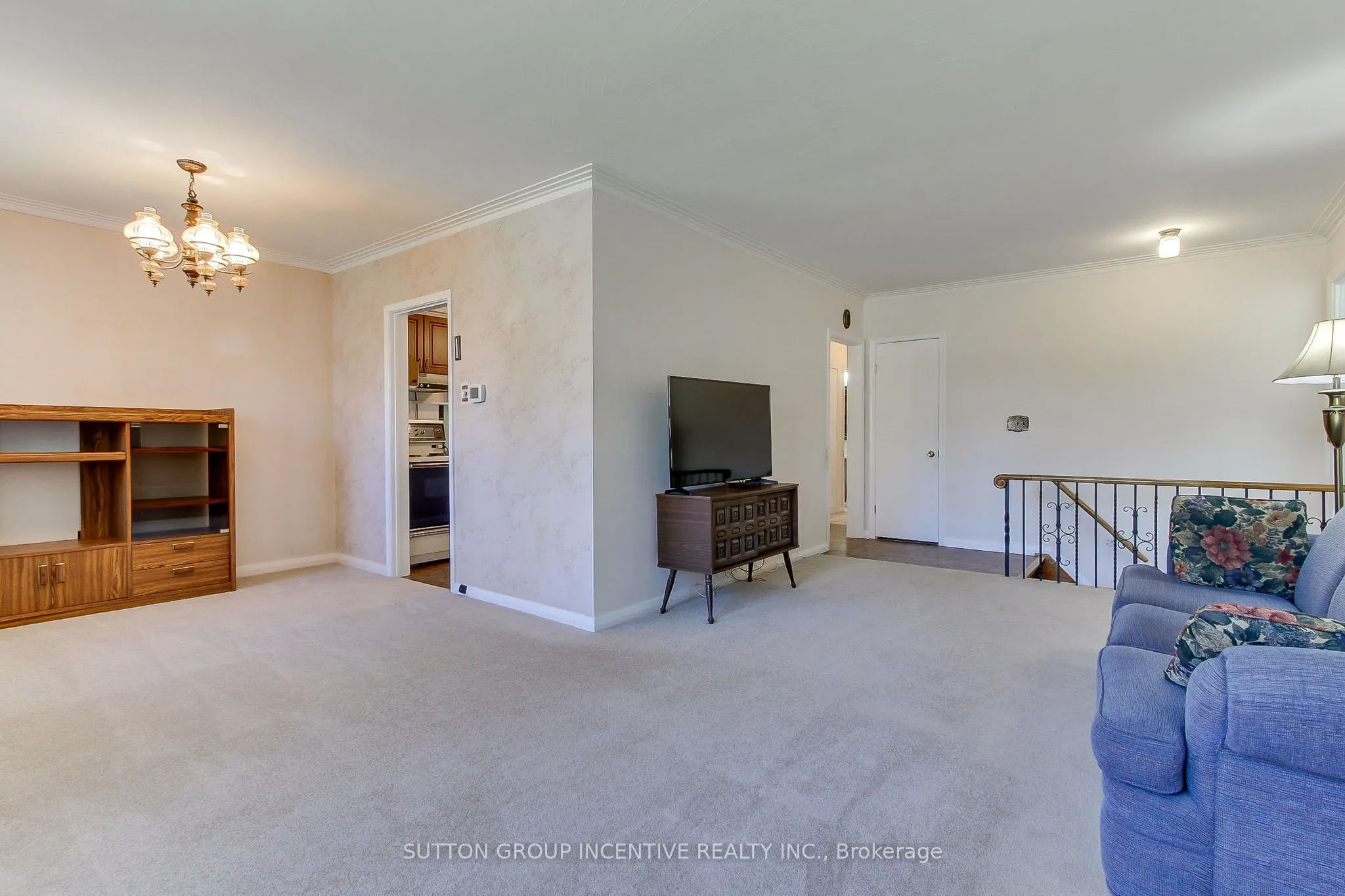 43 Sussex Avenue