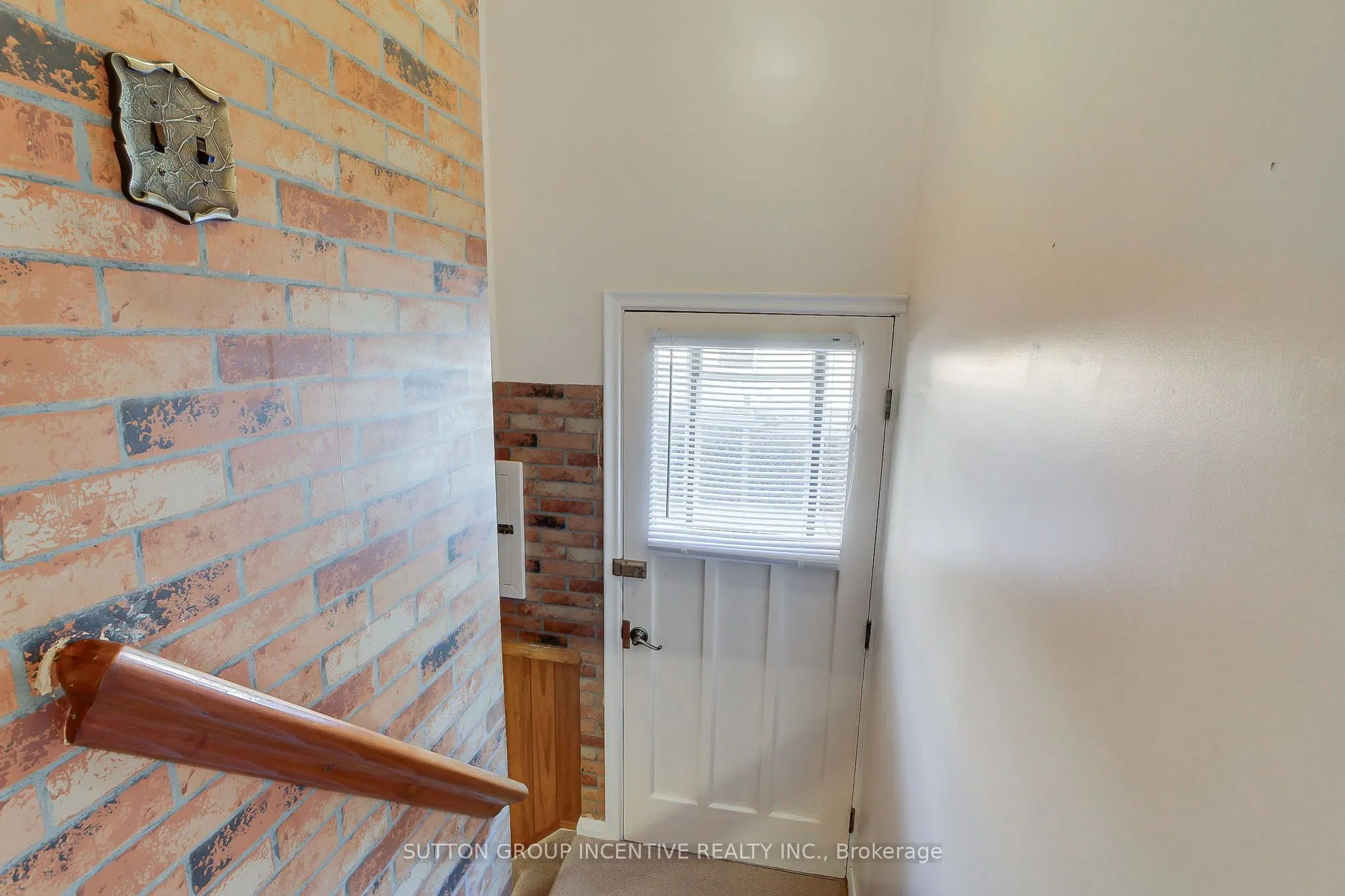 43 Sussex Avenue