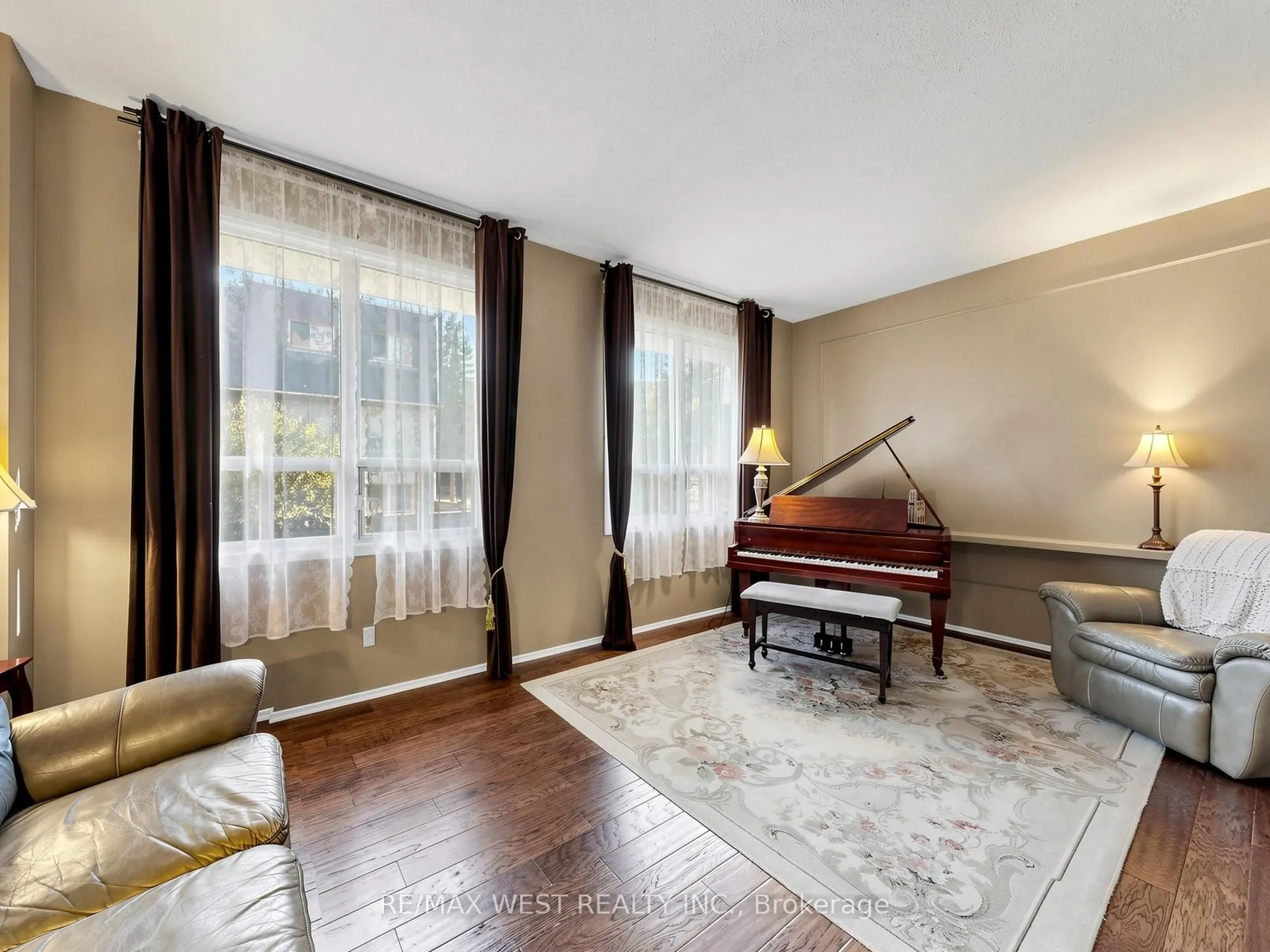 121 Poplar Crescent #44