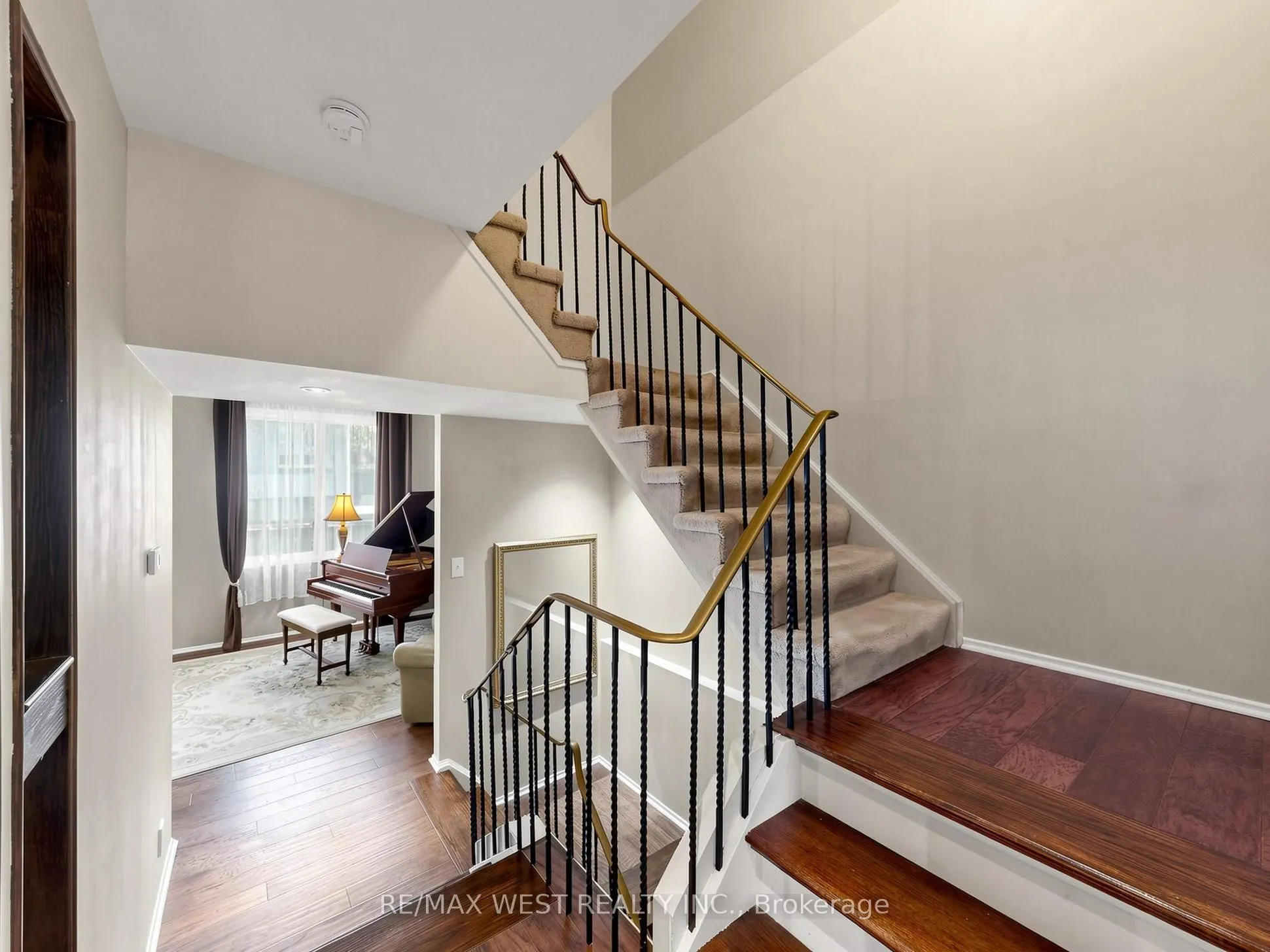 121 Poplar Crescent #44