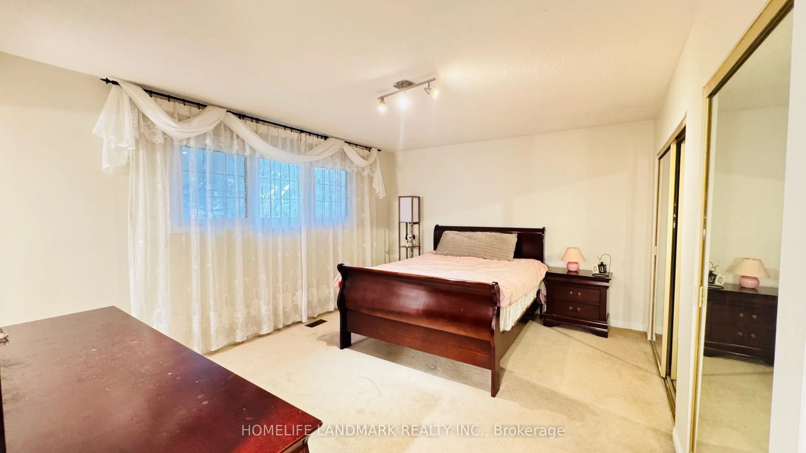 209 Willowbrook Road