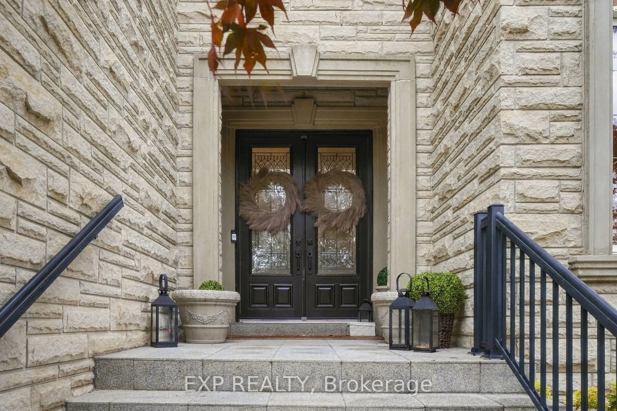 412 Manhattan Drive