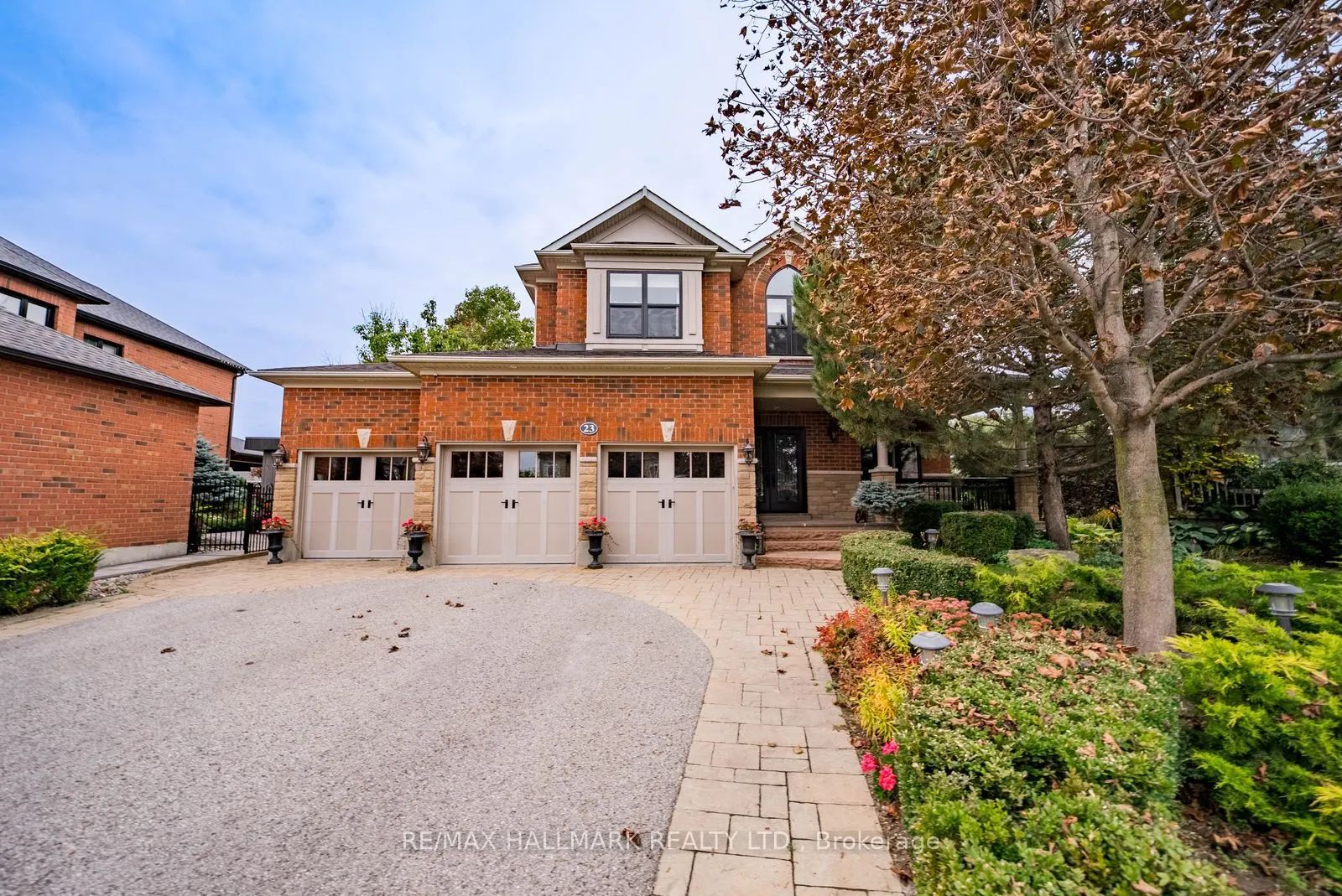 23 Maurovista Court
