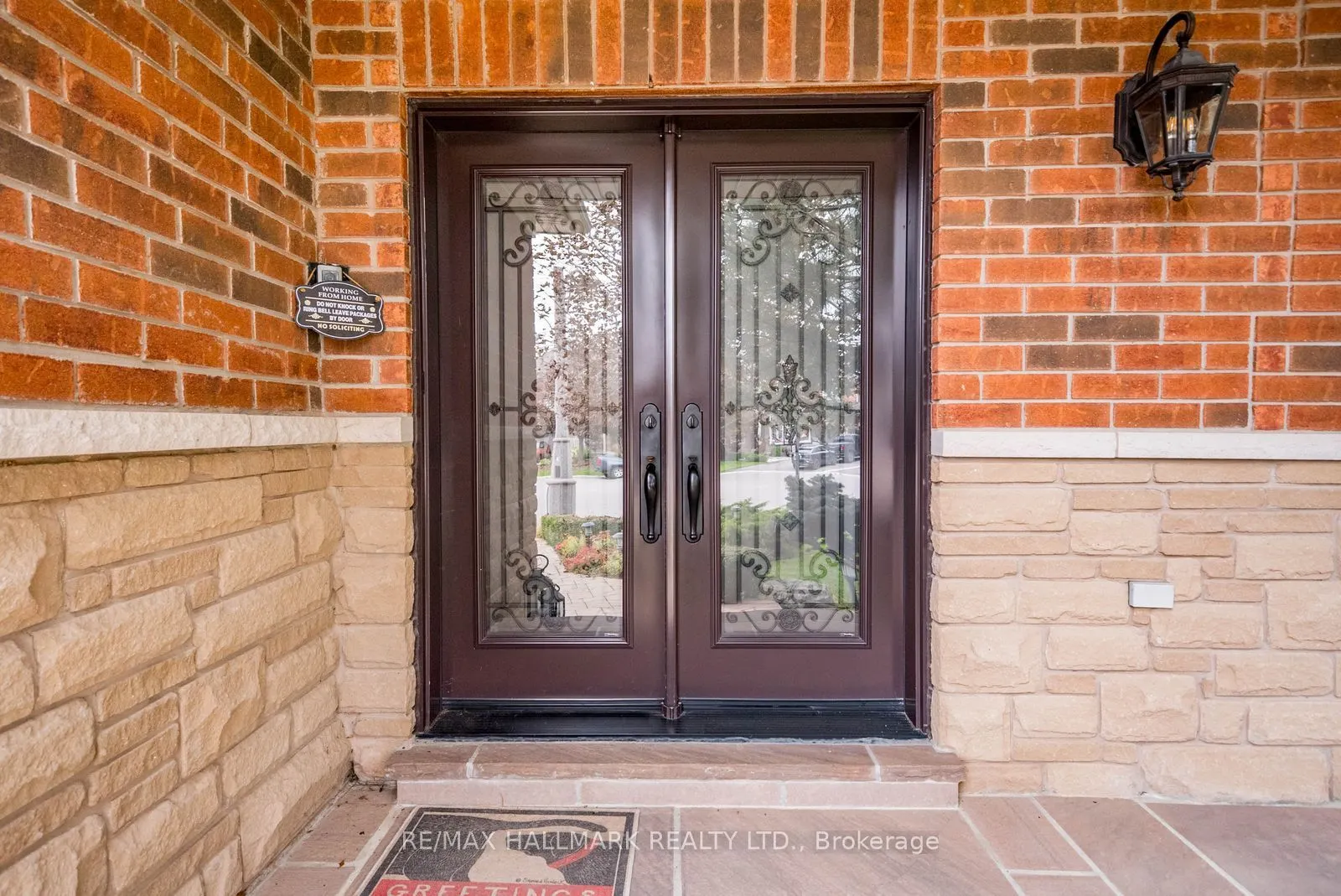 23 Maurovista Court
