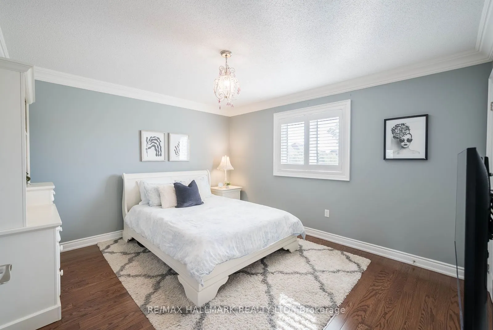 23 Maurovista Court