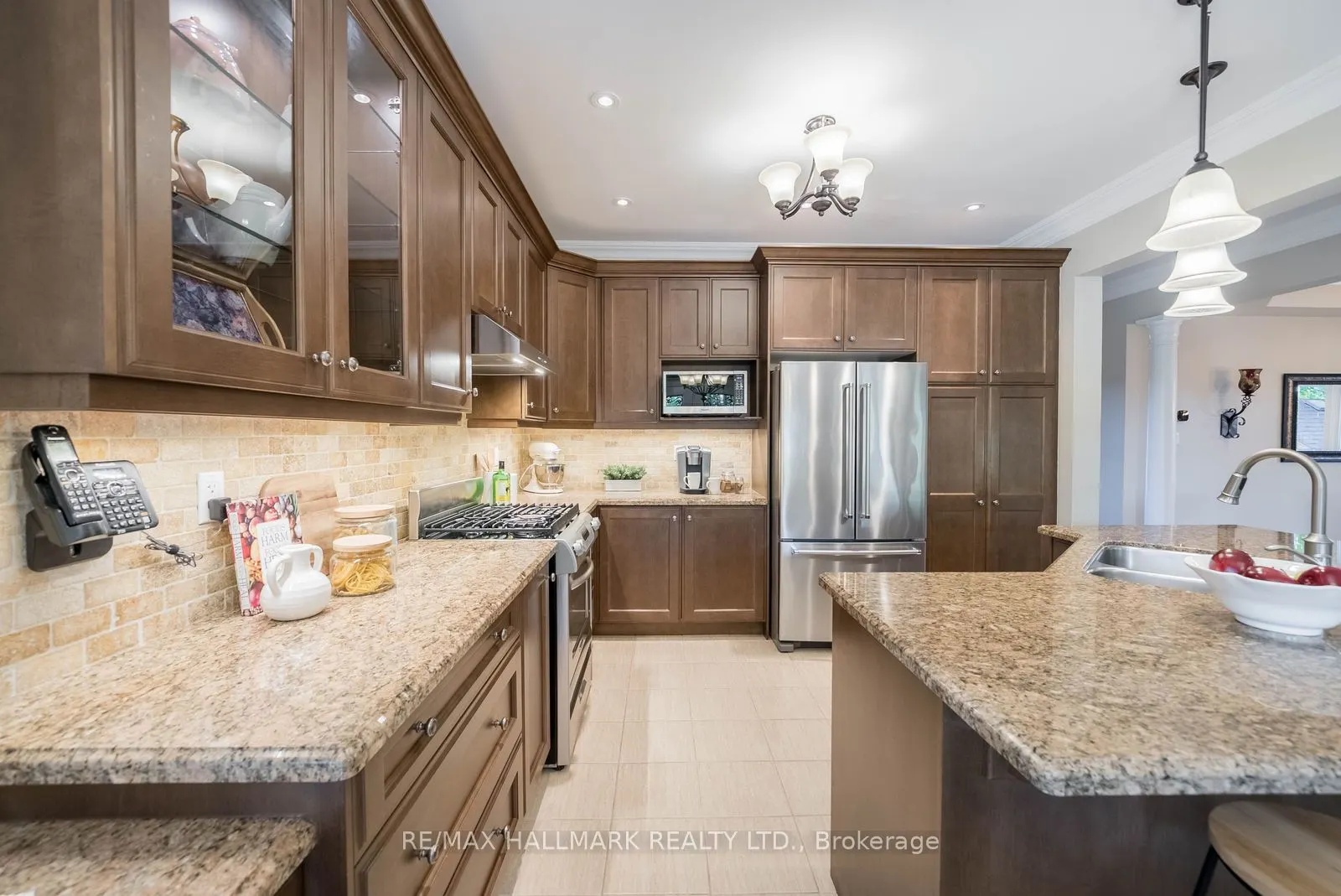 23 Maurovista Court