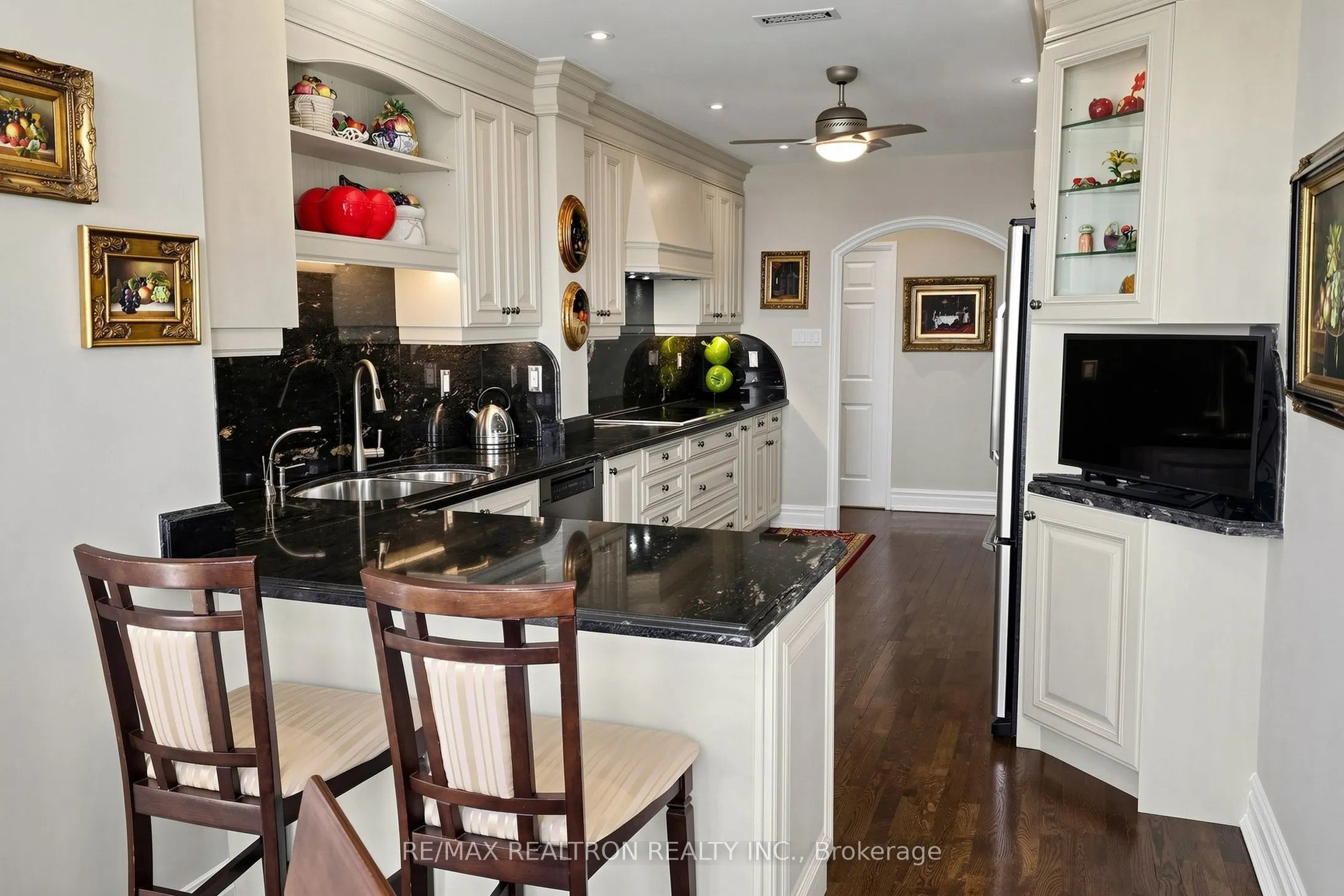 7300 Yonge Street #1810