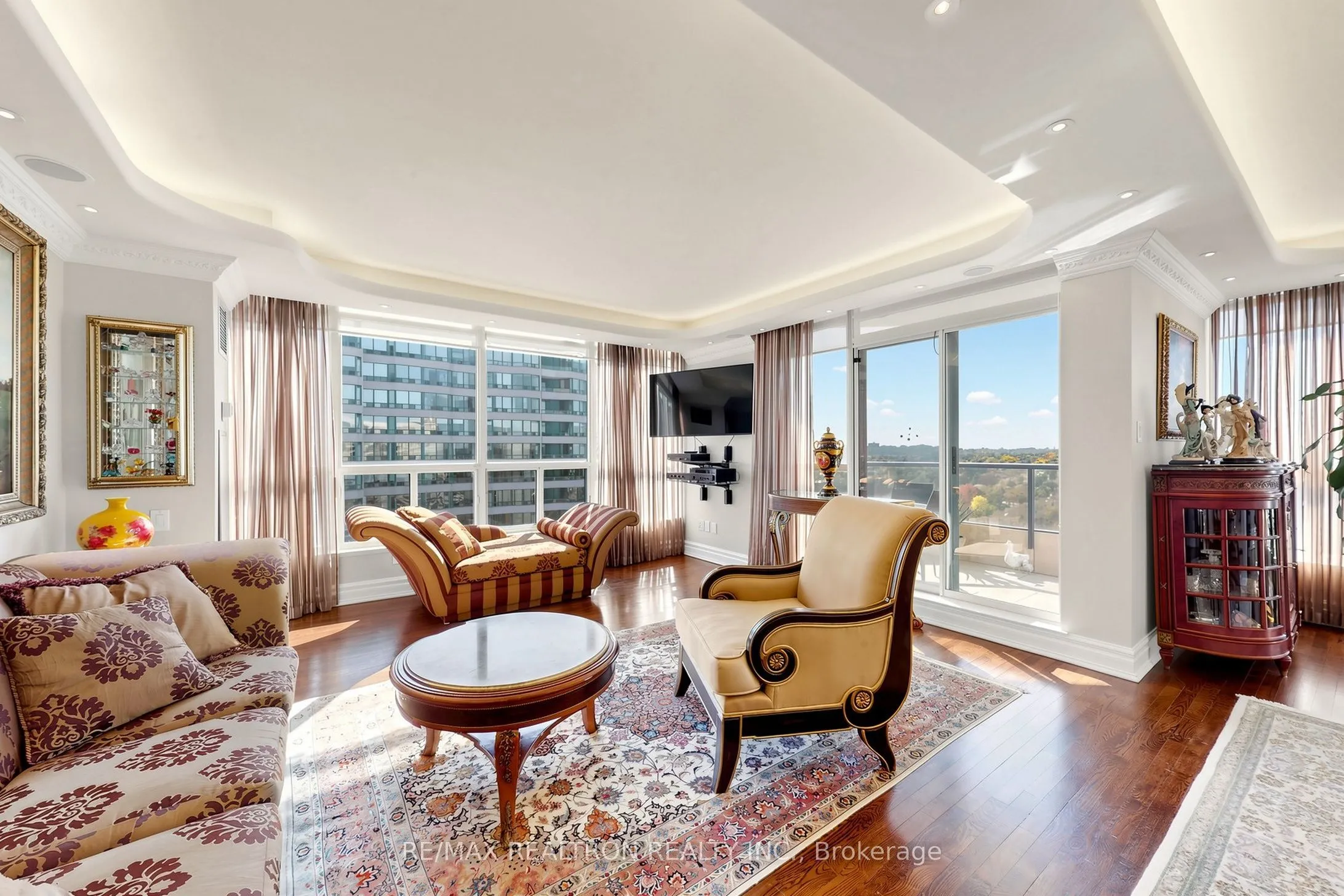 7300 Yonge Street #1810