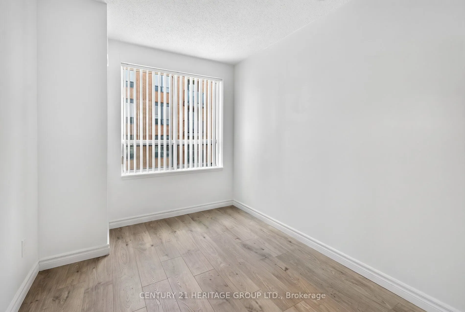 39 Oneida Crescent #1017