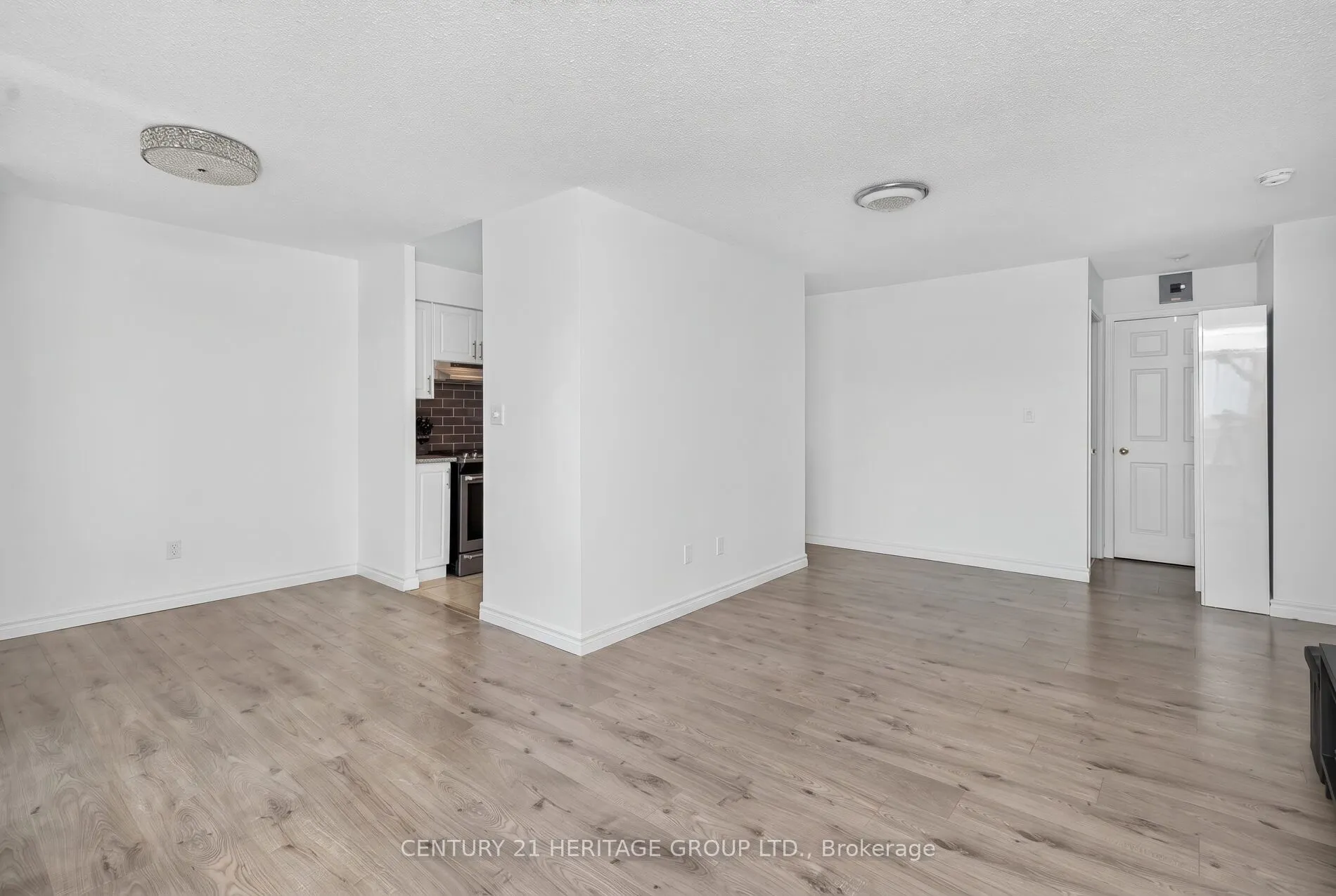 39 Oneida Crescent #1017