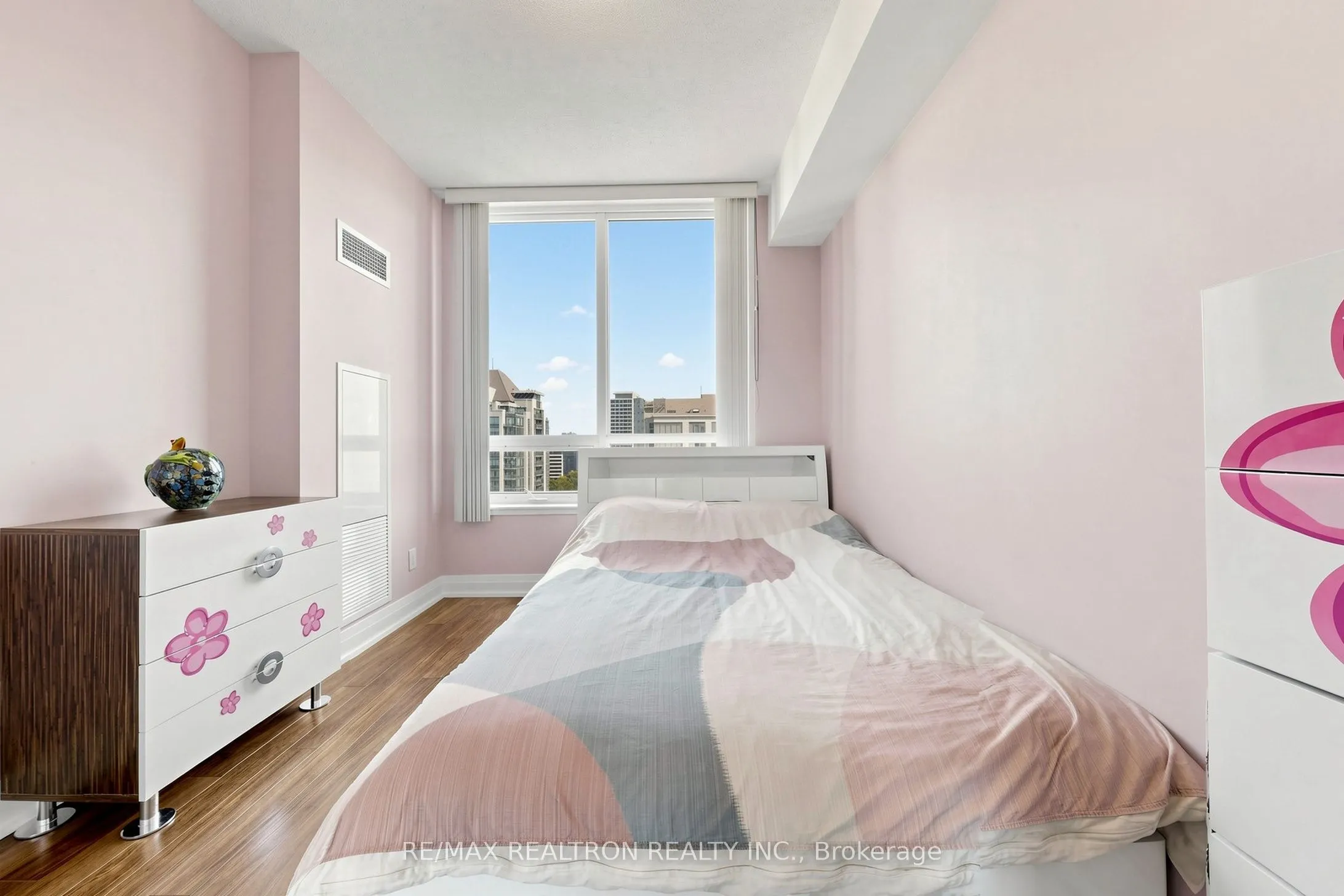 75 North Park Road #1604