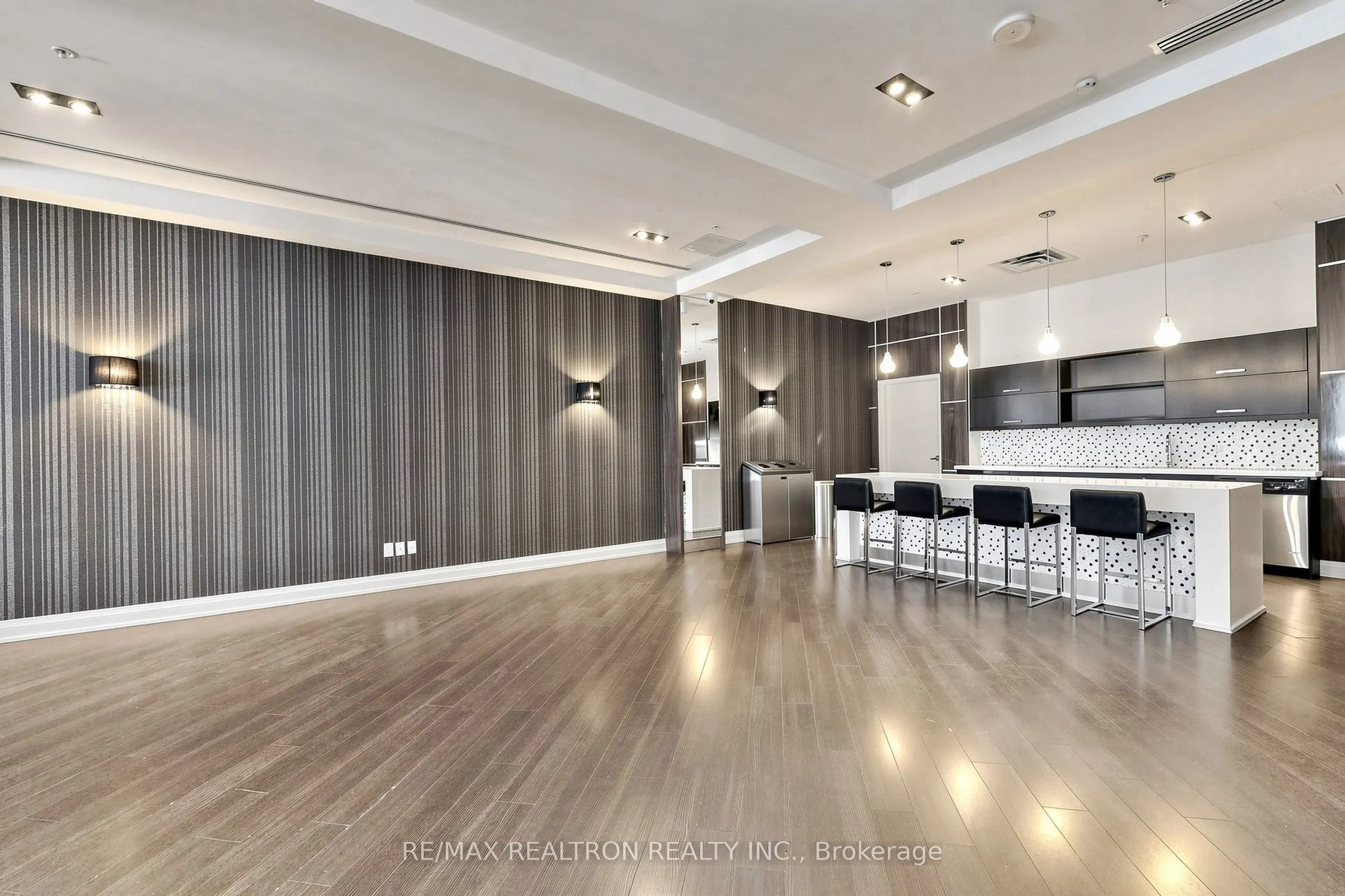 75 North Park Road #1604