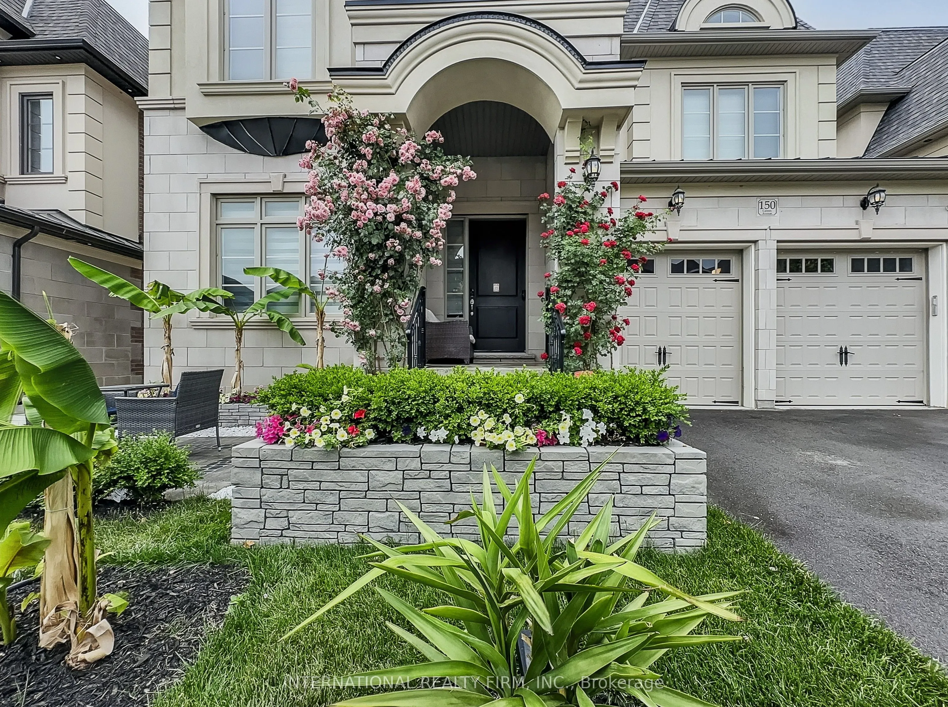 150 Cannes Avenue