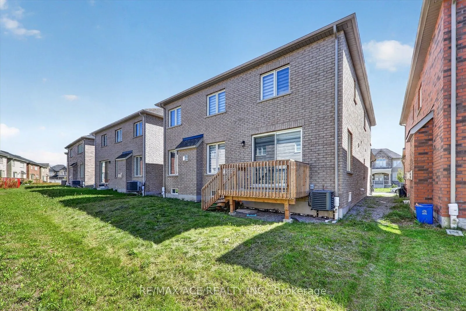 10 Hitching Post Road