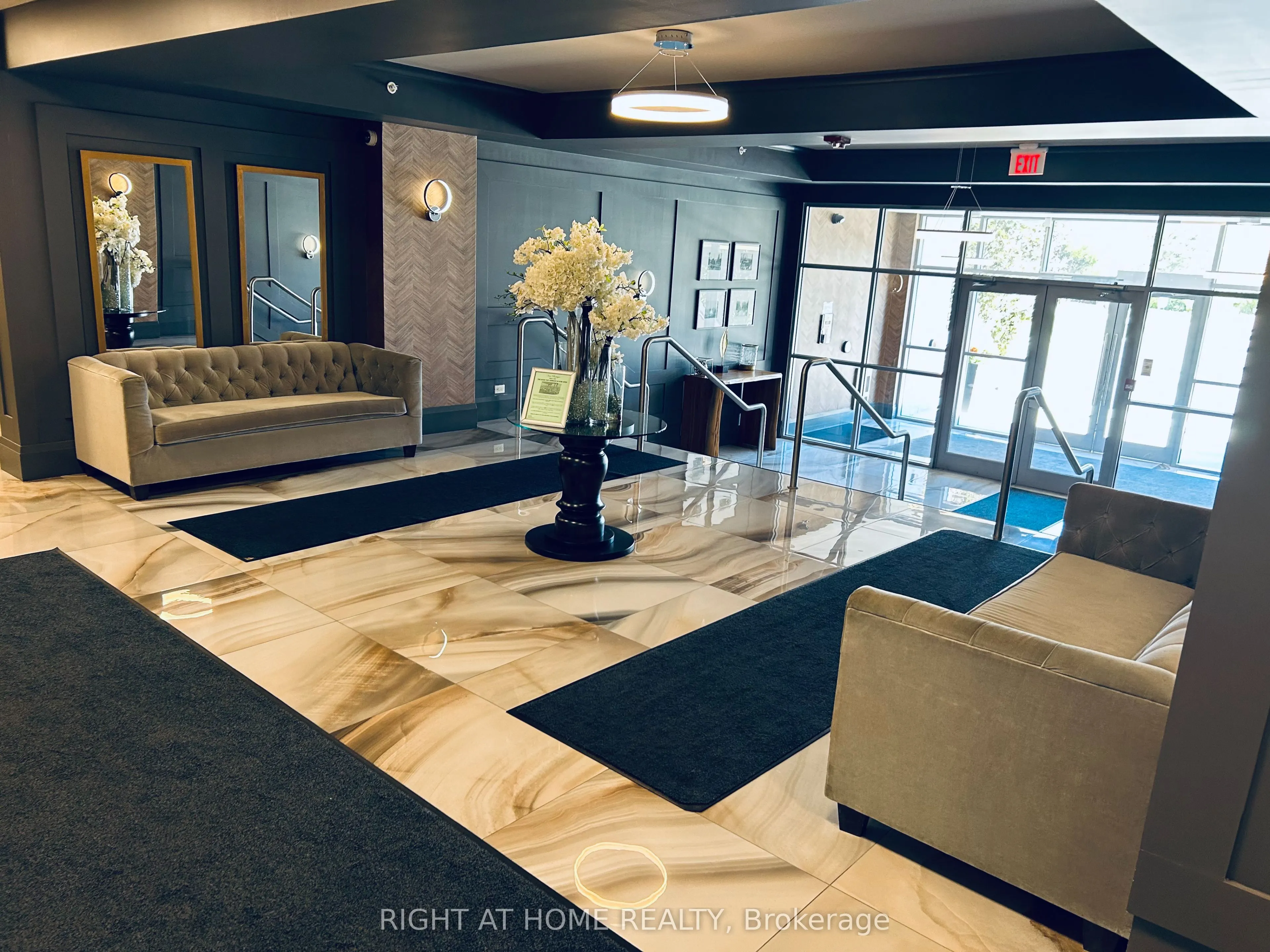 8302 Islington Avenue #207