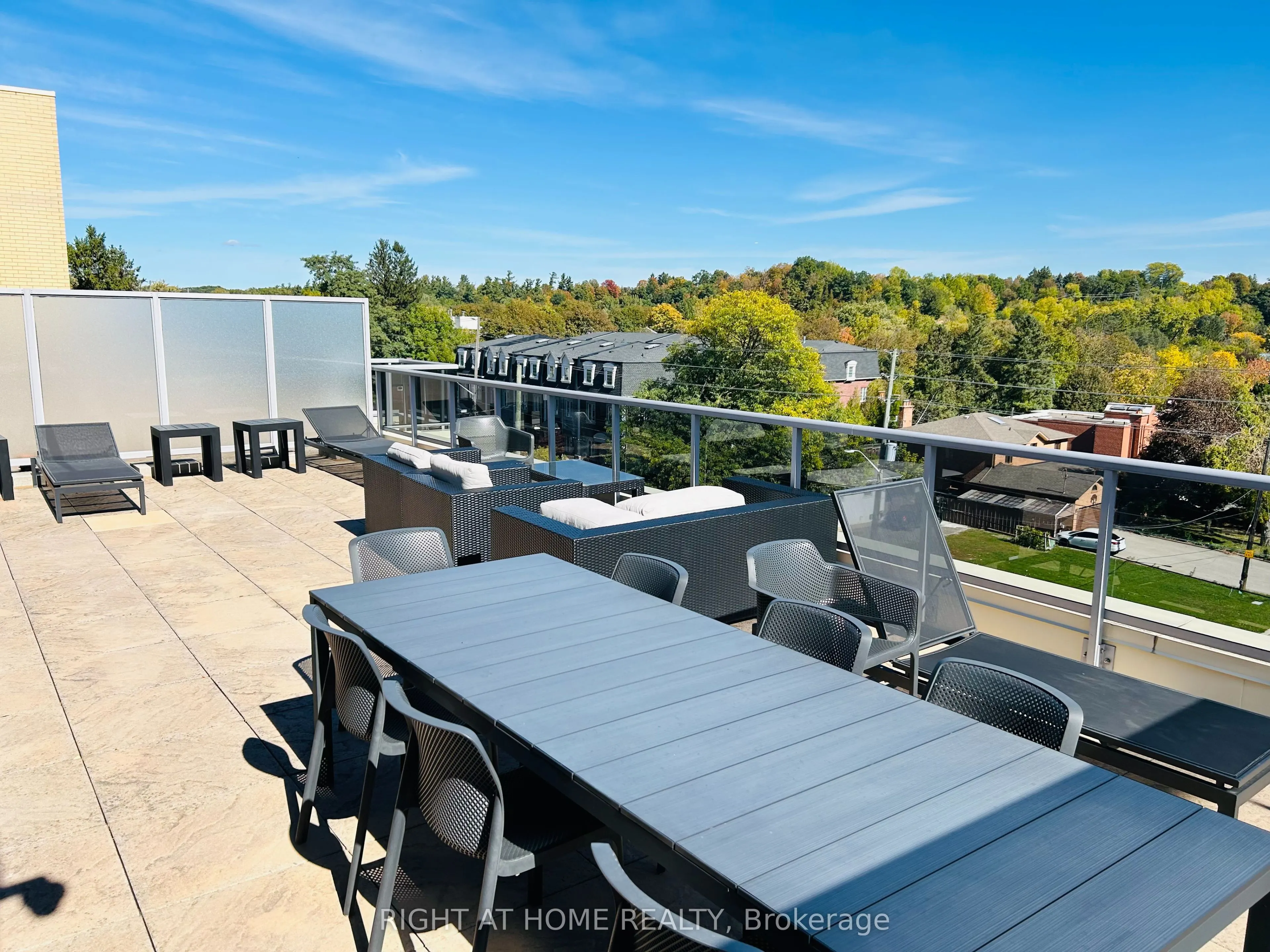 8302 Islington Avenue #207