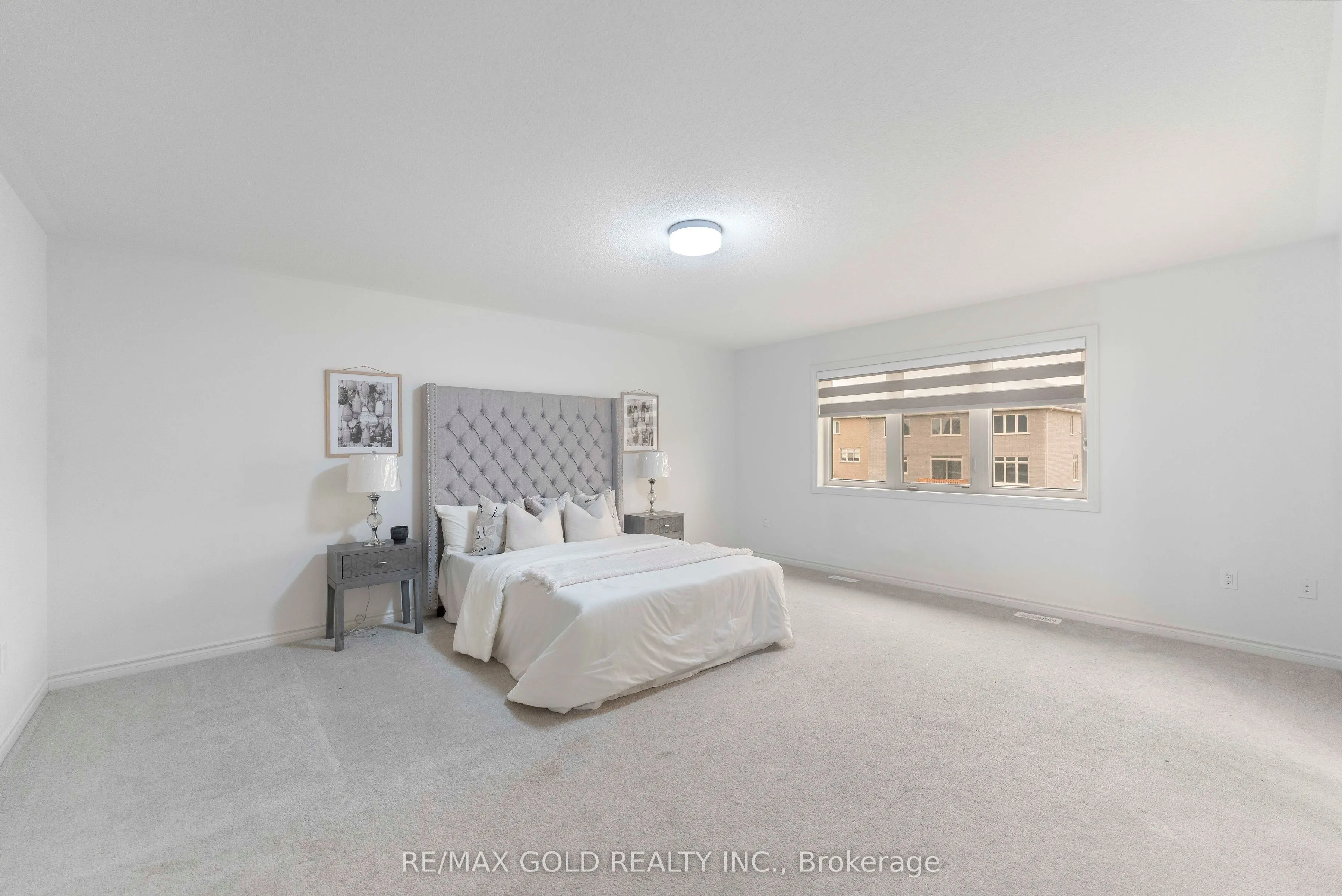 9 Sandhill Crescent