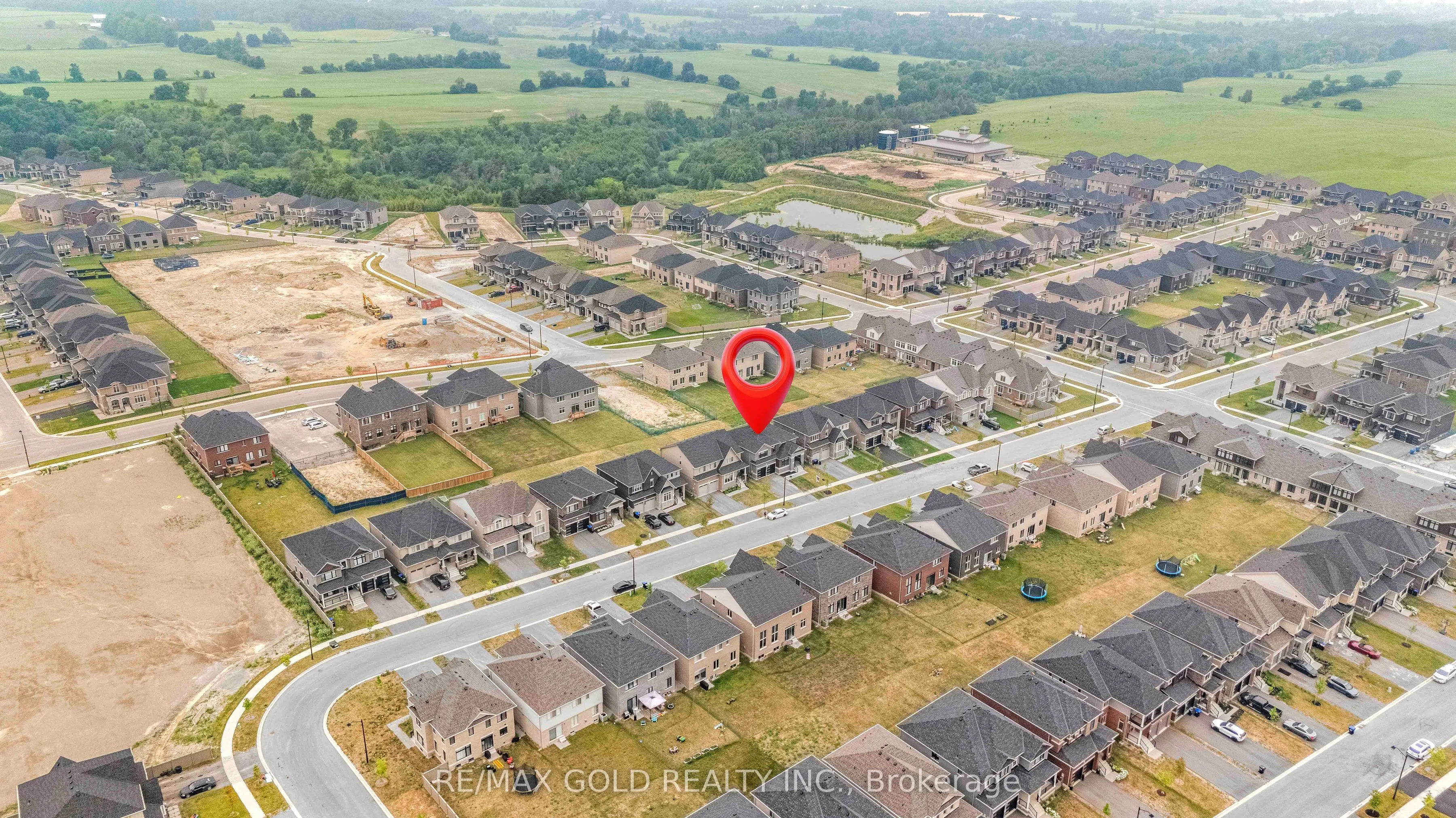 9 Sandhill Crescent