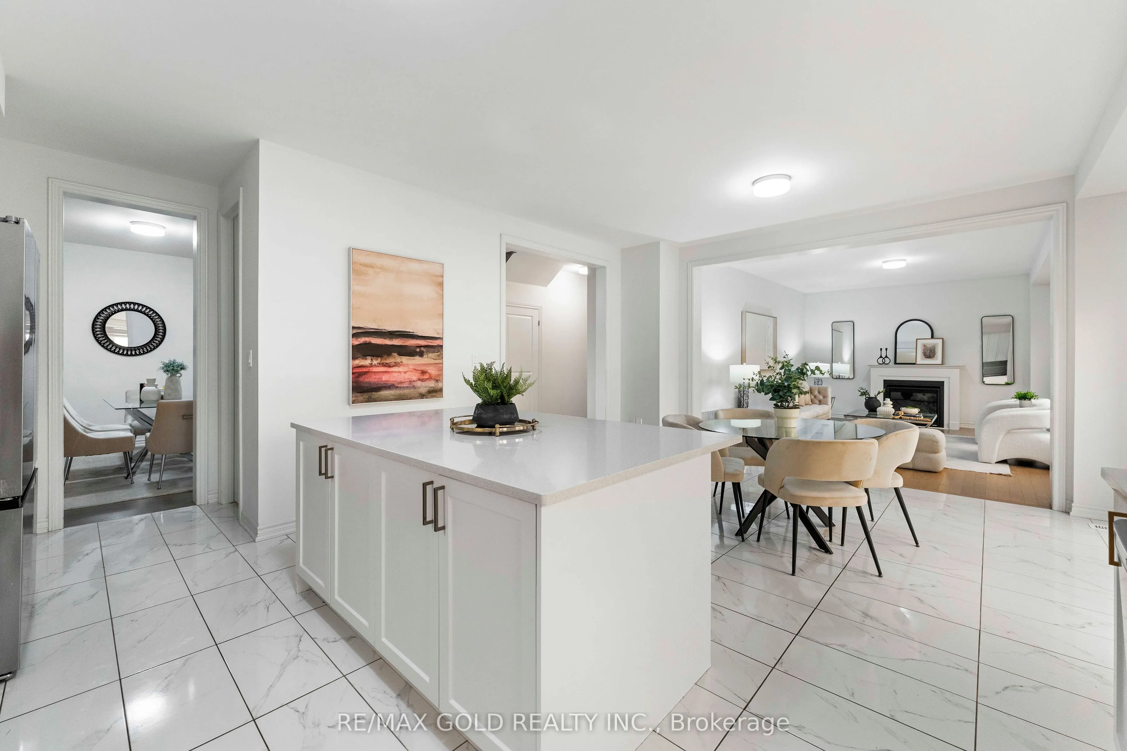 9 Sandhill Crescent