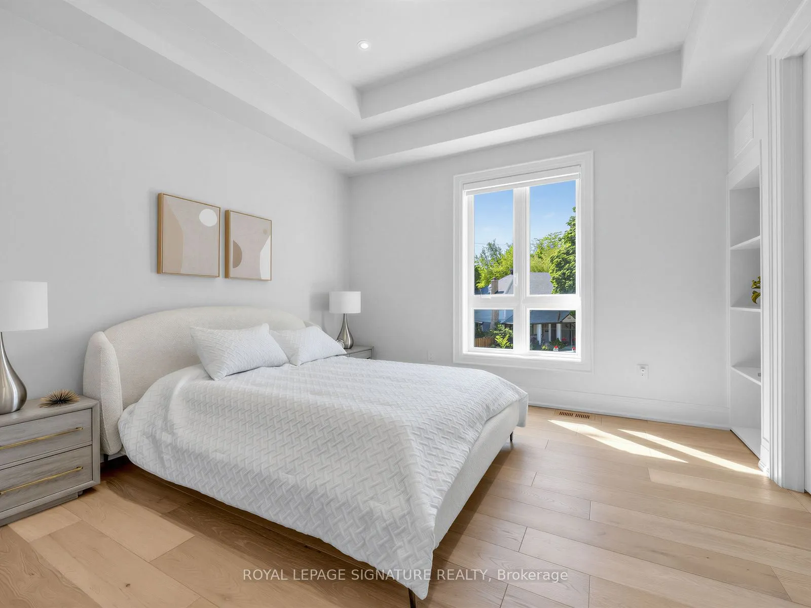 73 Starlight Crescent