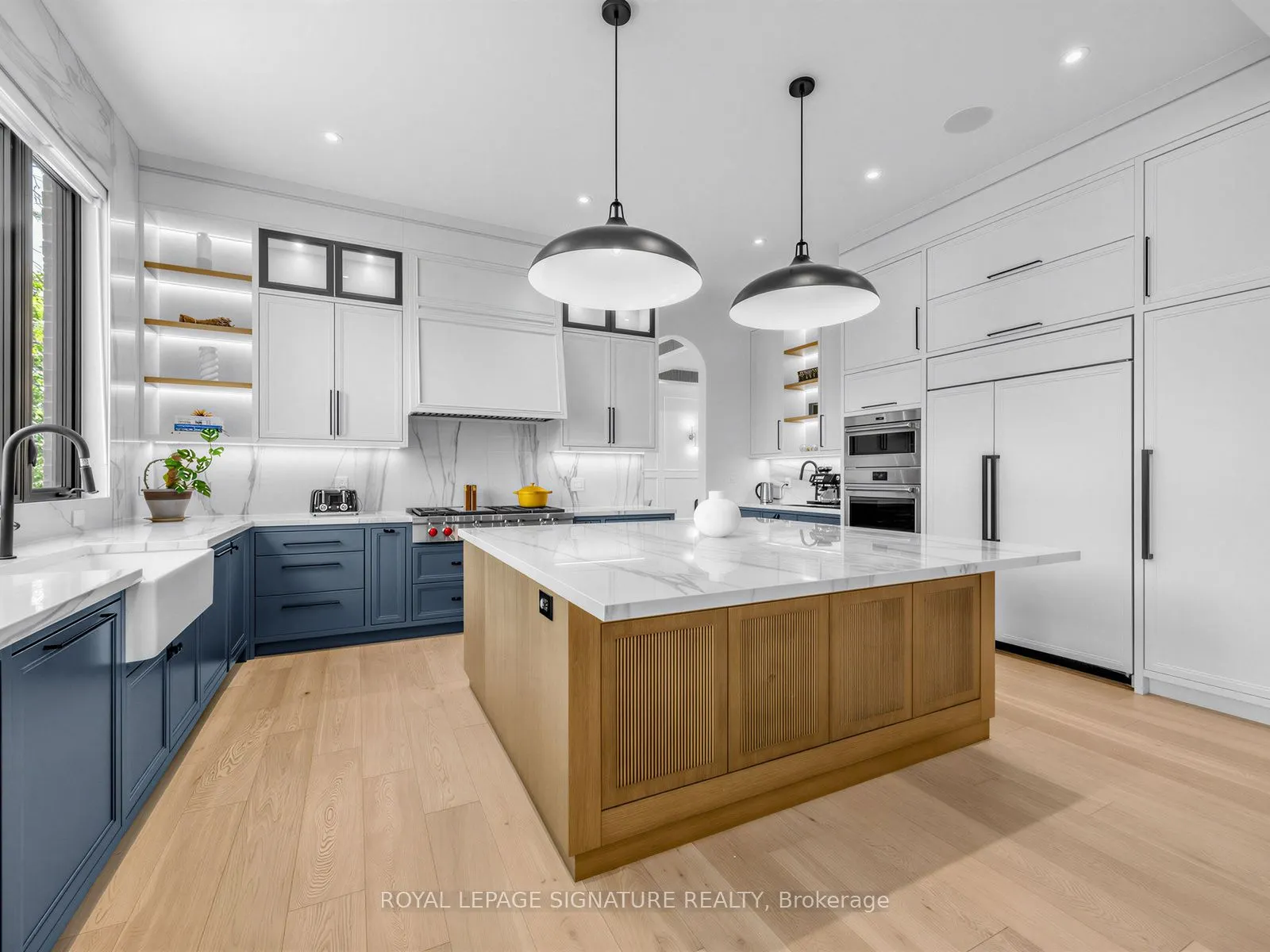 73 Starlight Crescent