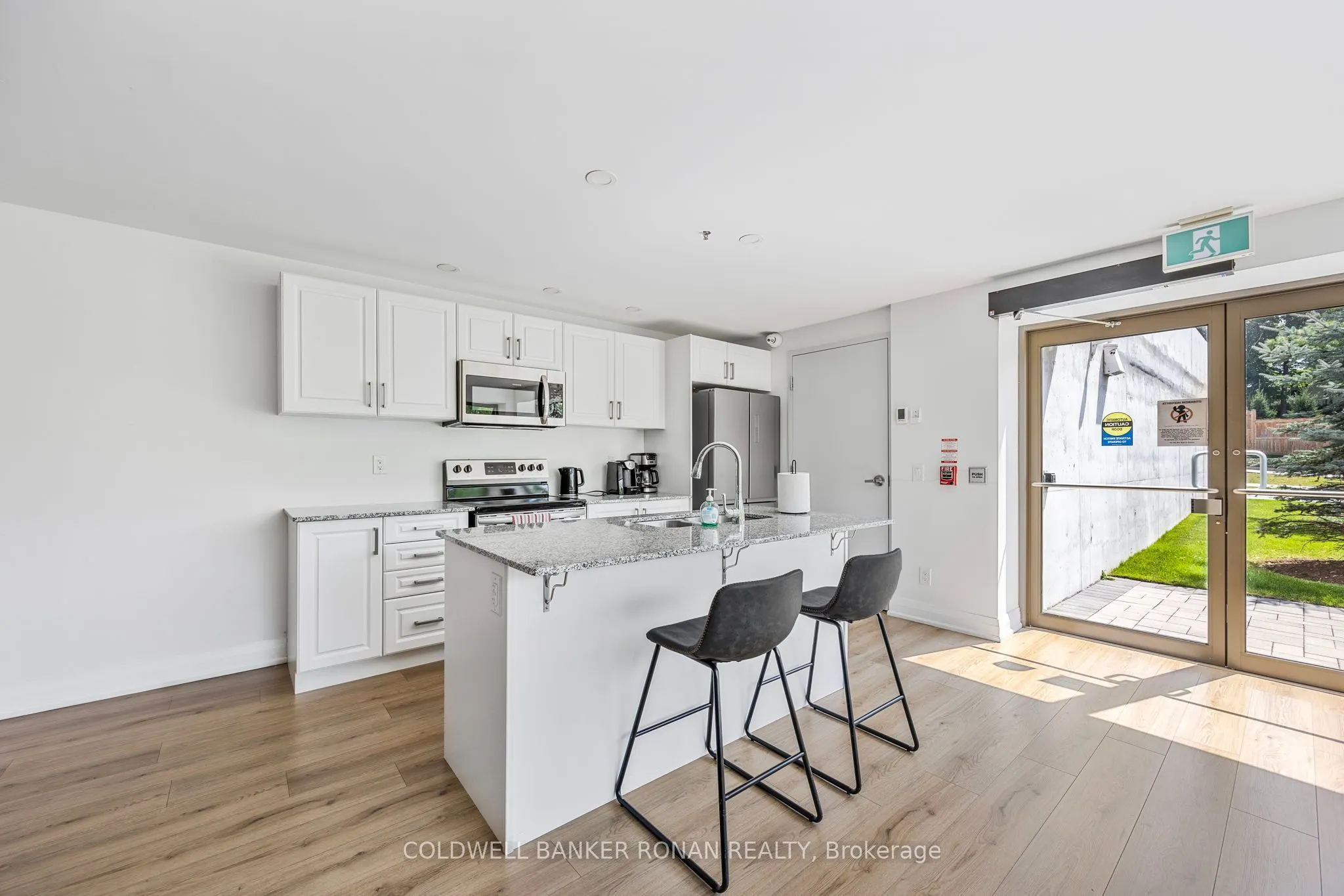 64 Queen Street S #502
