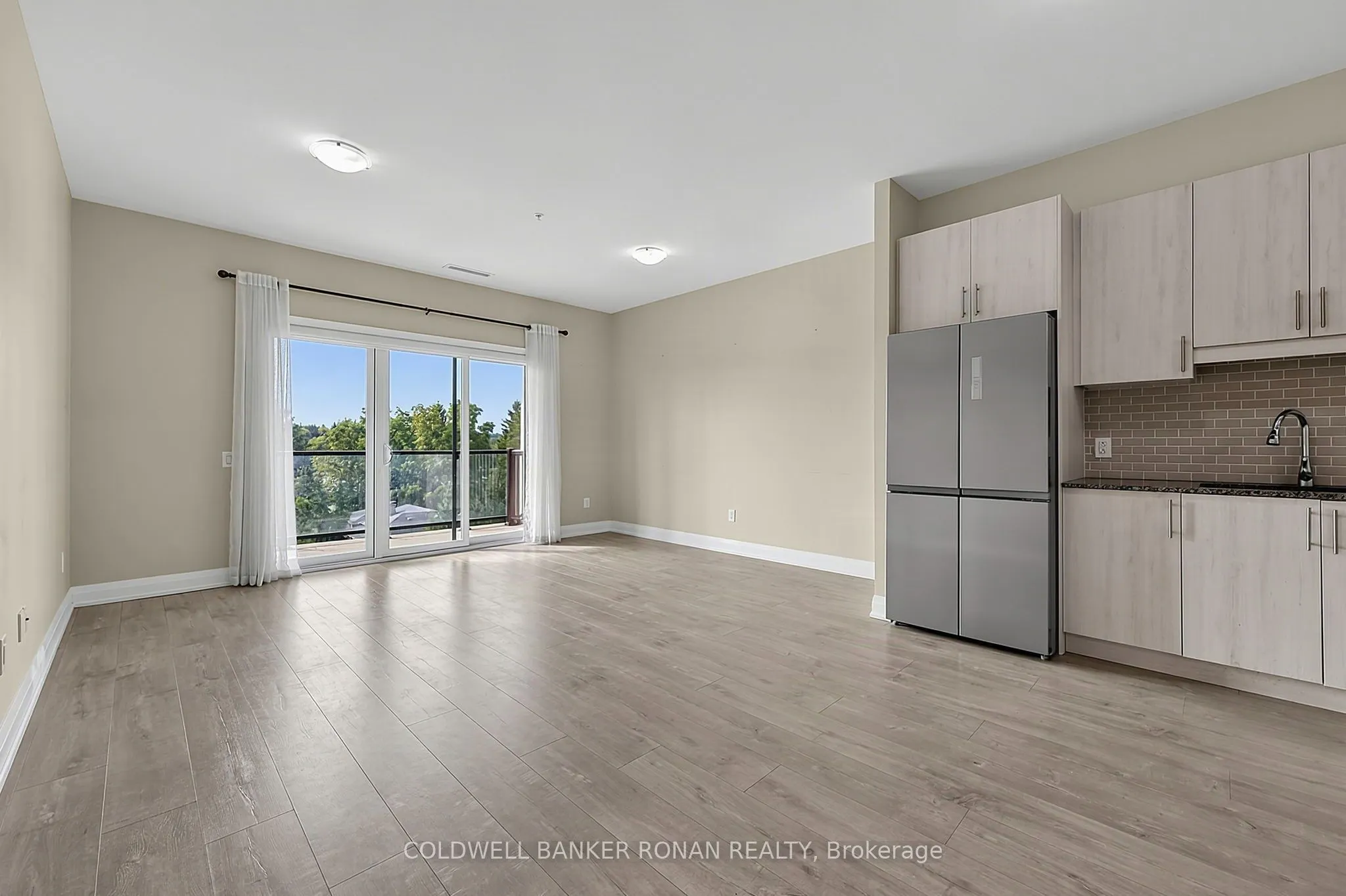 64 Queen Street S #502