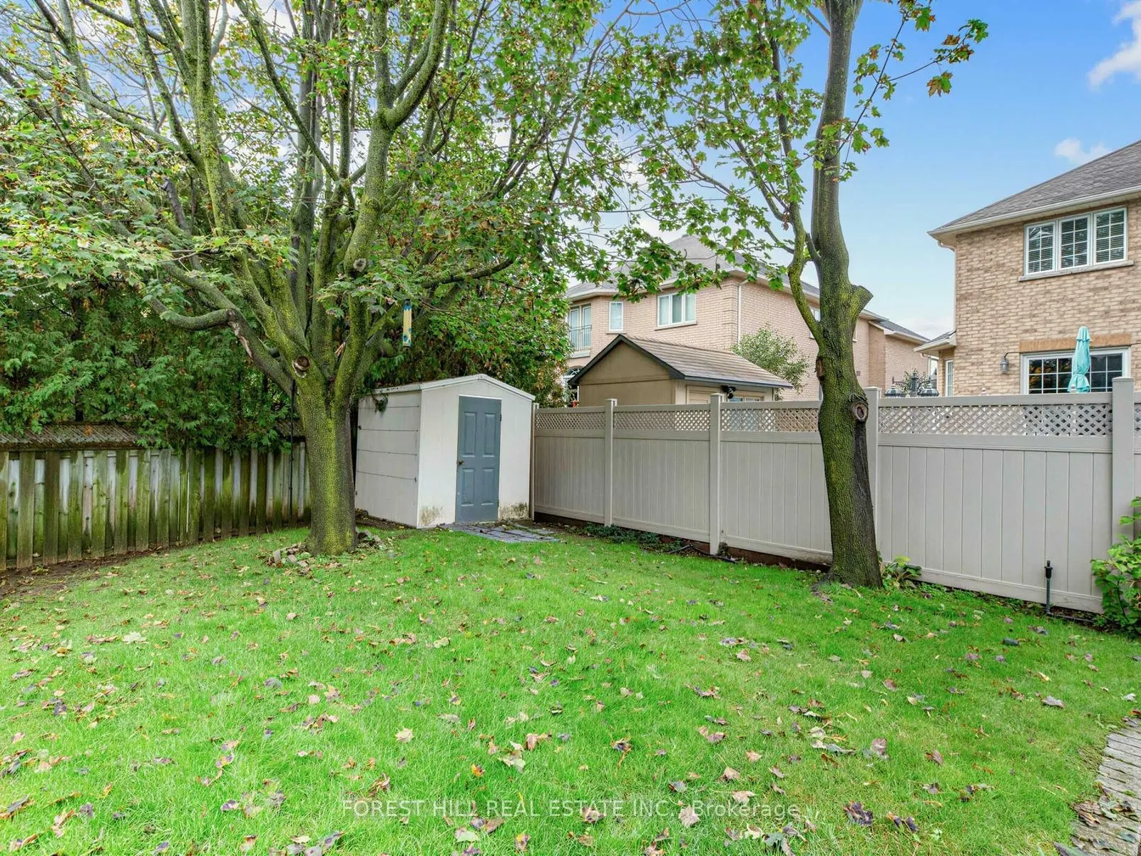 104 Sanibel Crescent