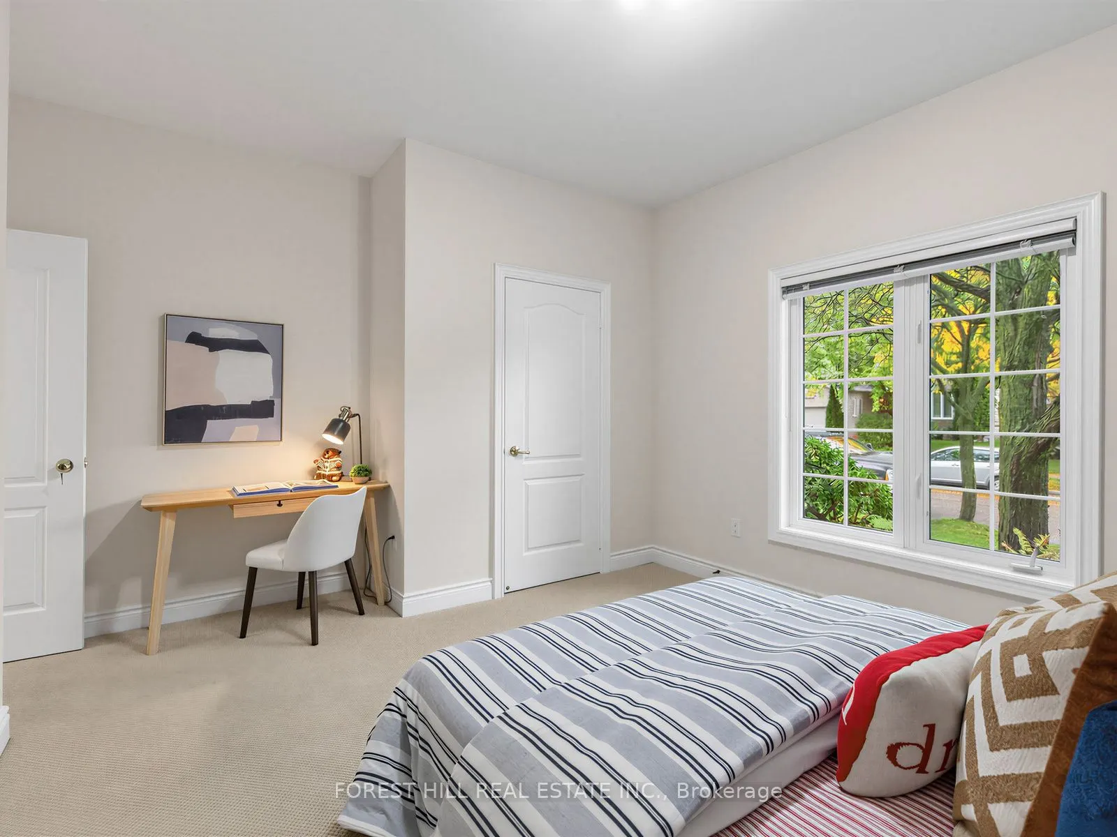 104 Sanibel Crescent