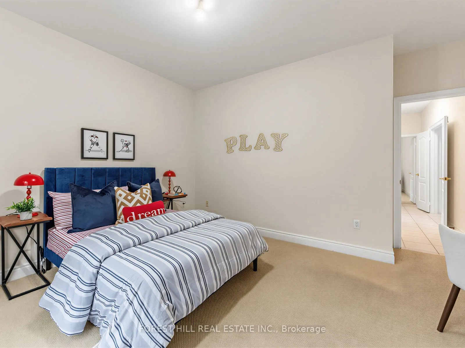 104 Sanibel Crescent