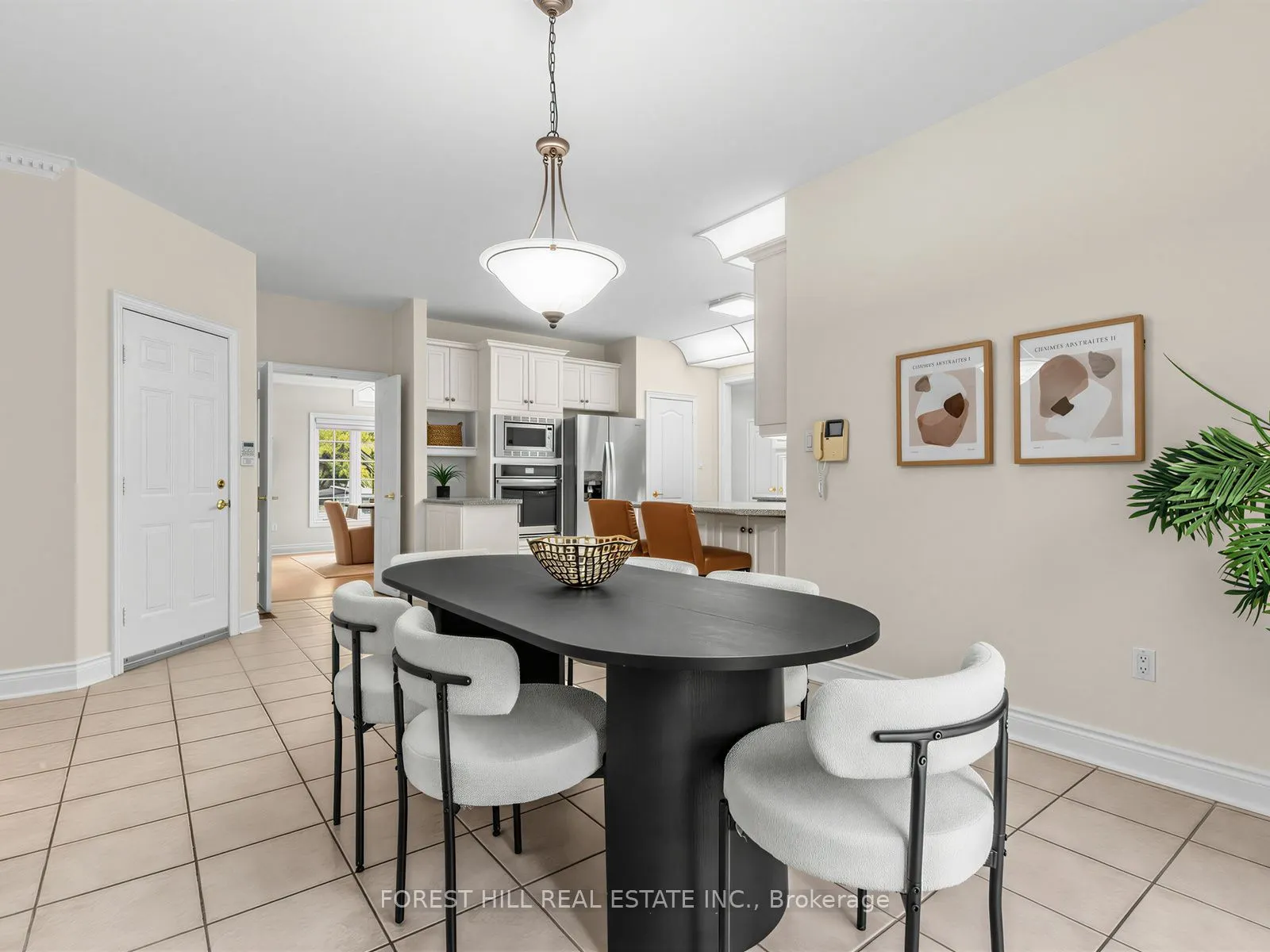 104 Sanibel Crescent