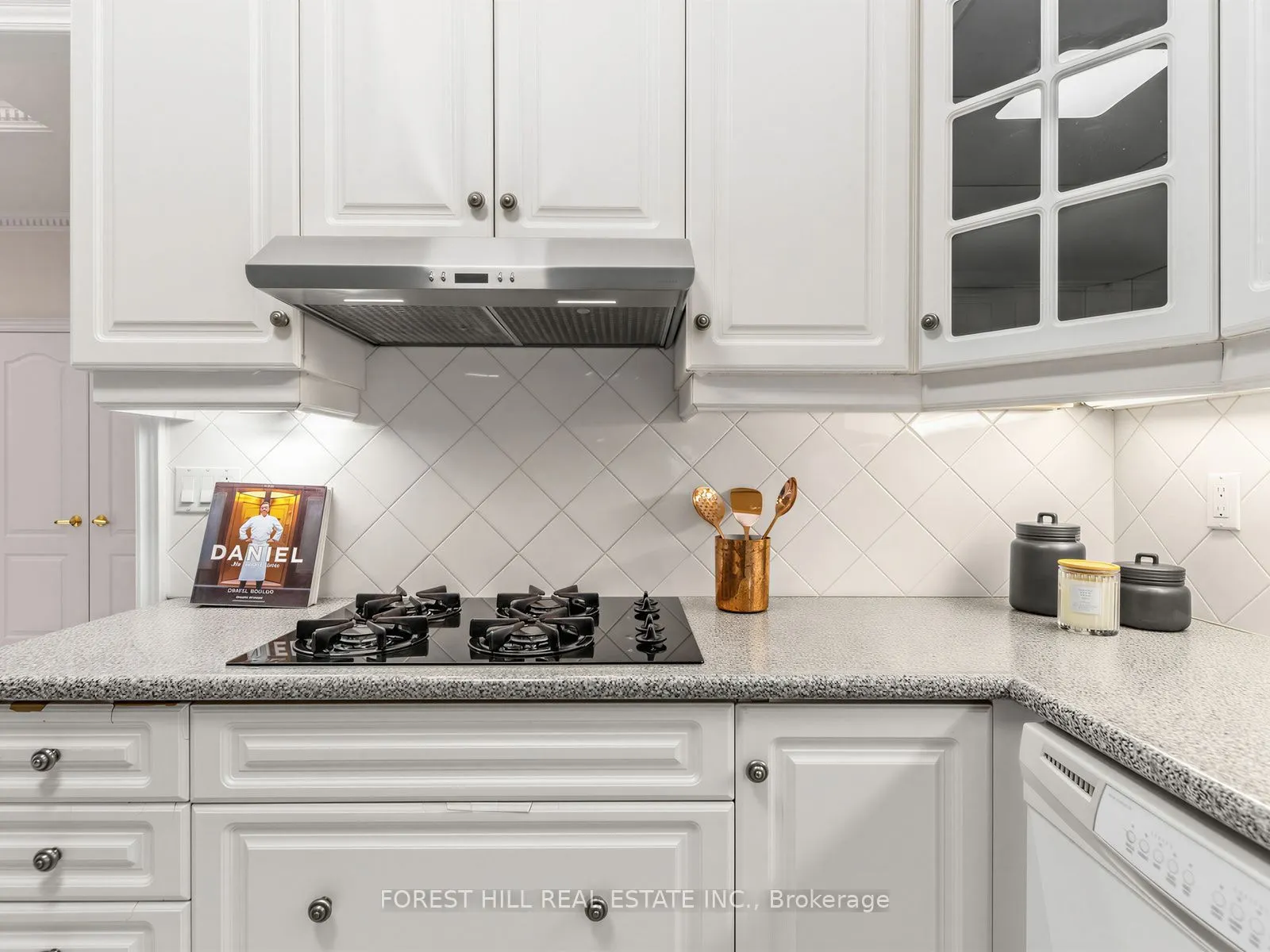 104 Sanibel Crescent
