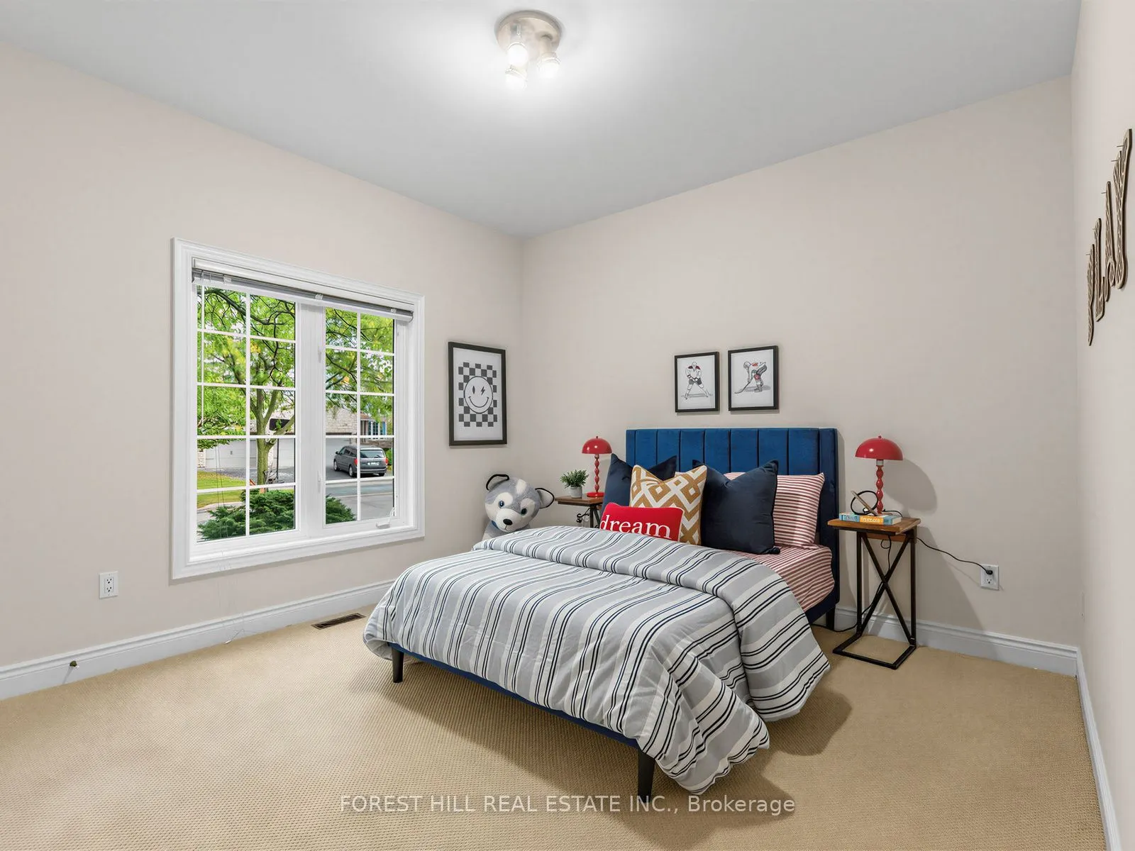 104 Sanibel Crescent