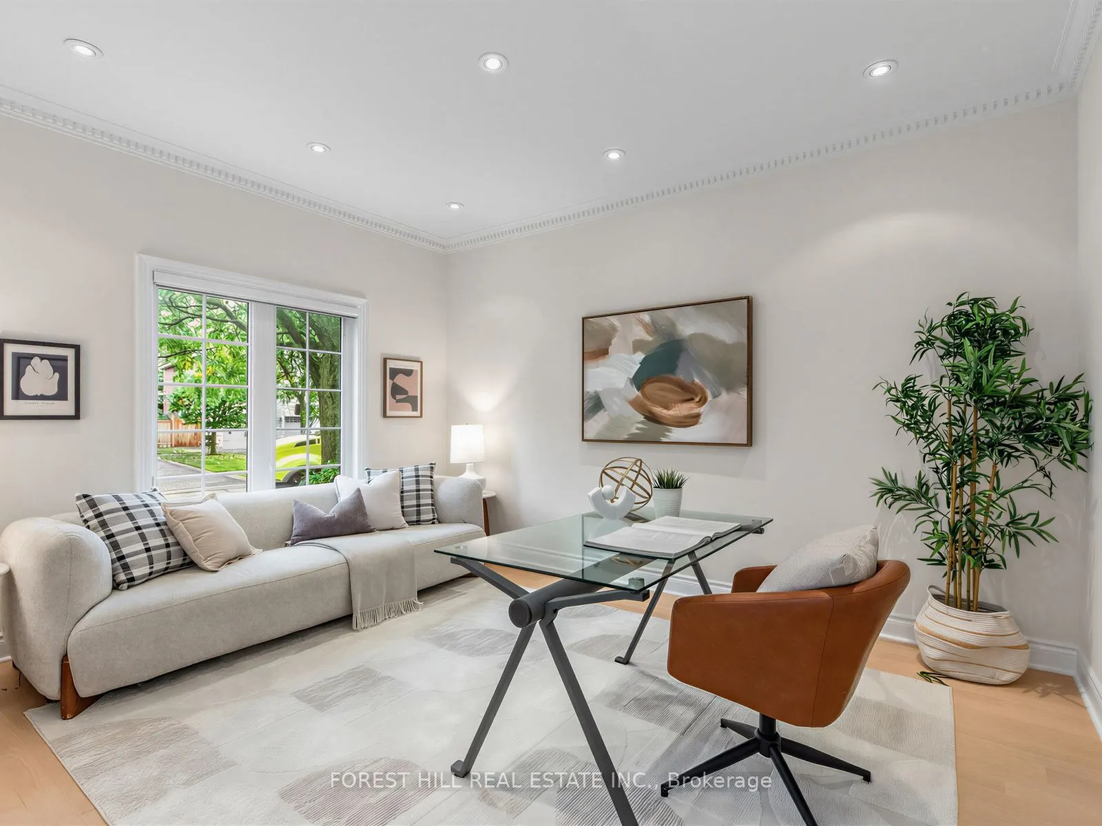104 Sanibel Crescent