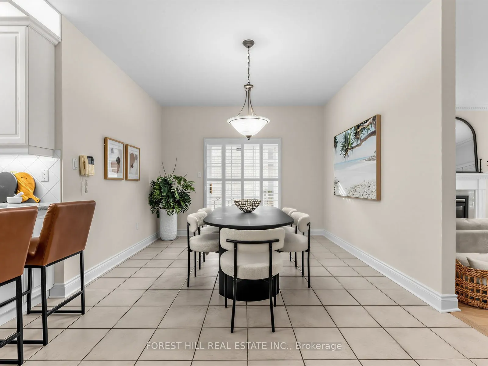 104 Sanibel Crescent