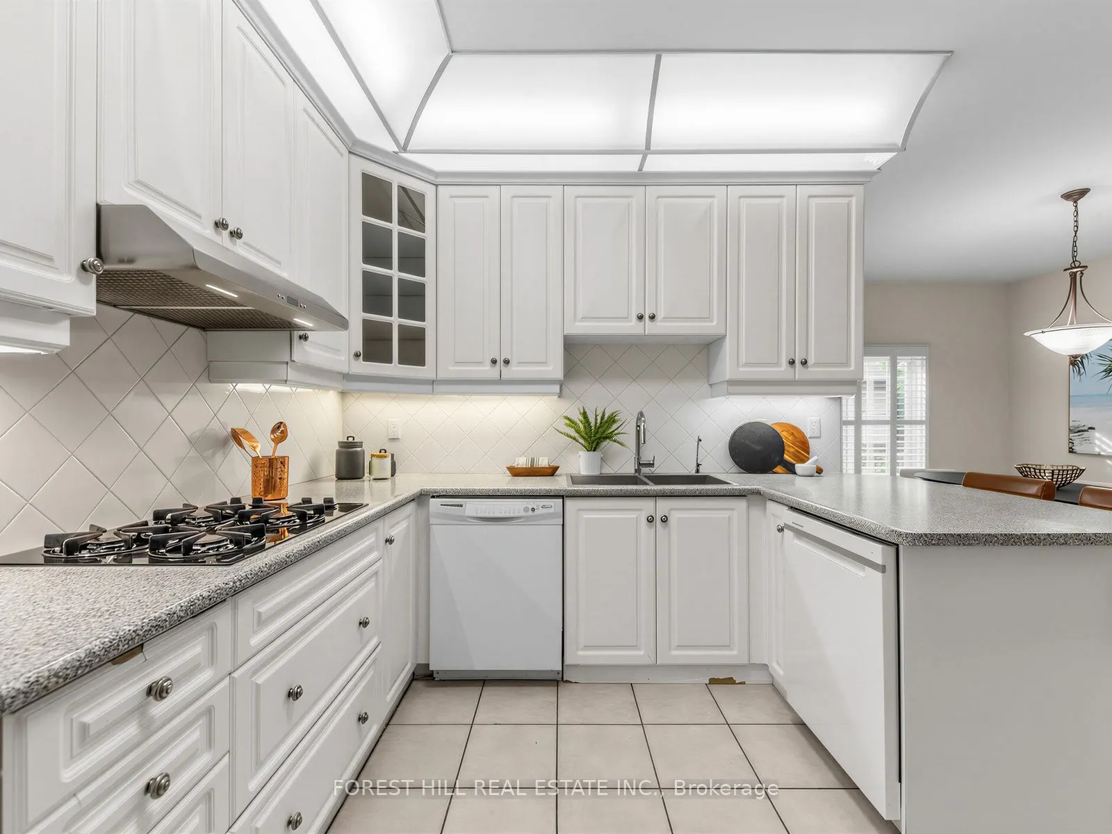104 Sanibel Crescent