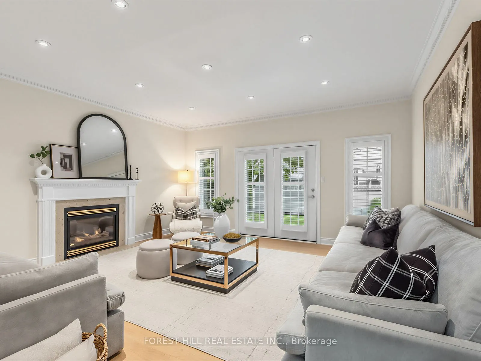 104 Sanibel Crescent